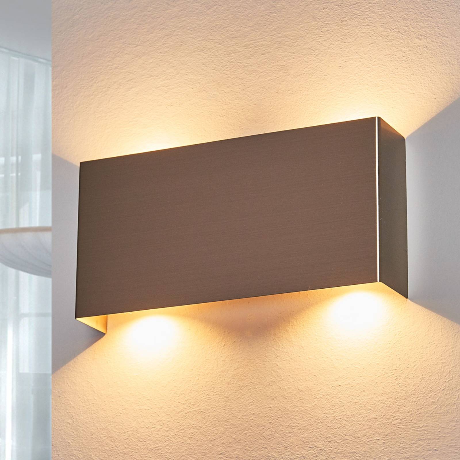 Lindby LED wall light Manon, satin nickel, 22 cm, for Living / Dining Room, iron, aluminium, 2.3 W, W: 22 cm, H: 11 cm