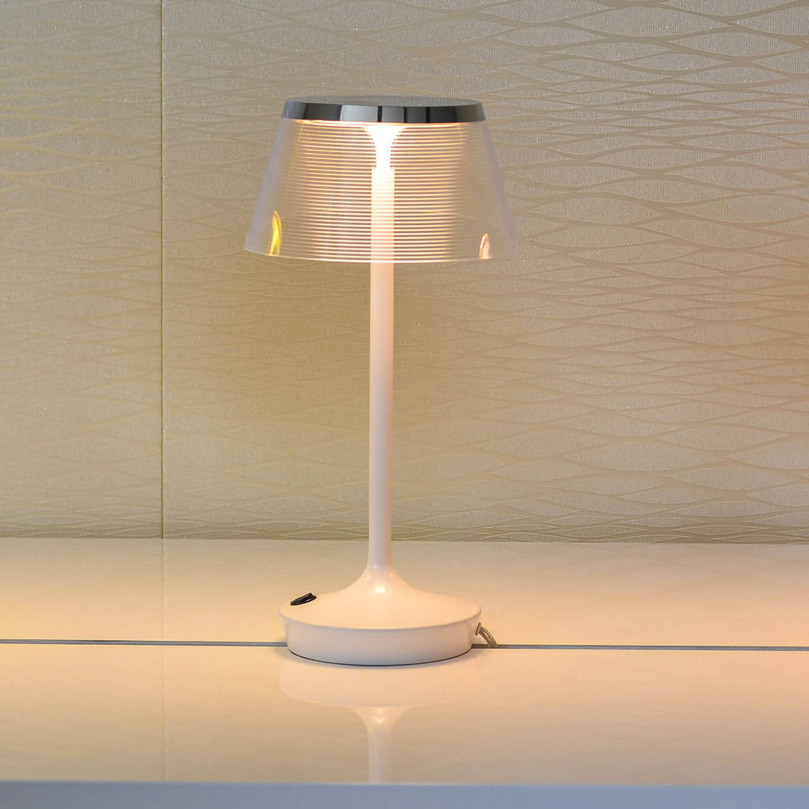 Aluminor La Petite Lampe LED-bordslampa, vit