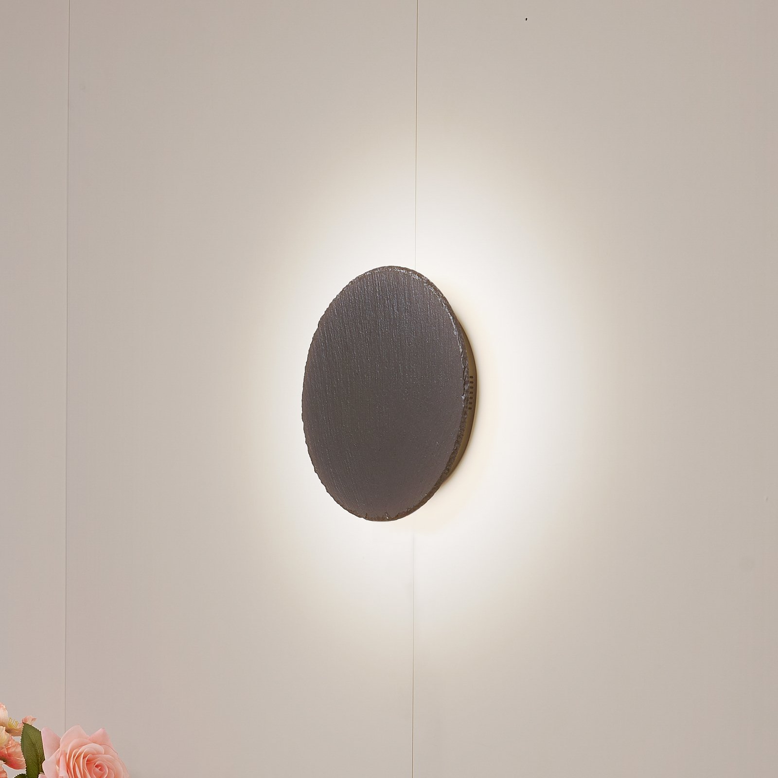 Lindby Peetu LED wall light, slate, round