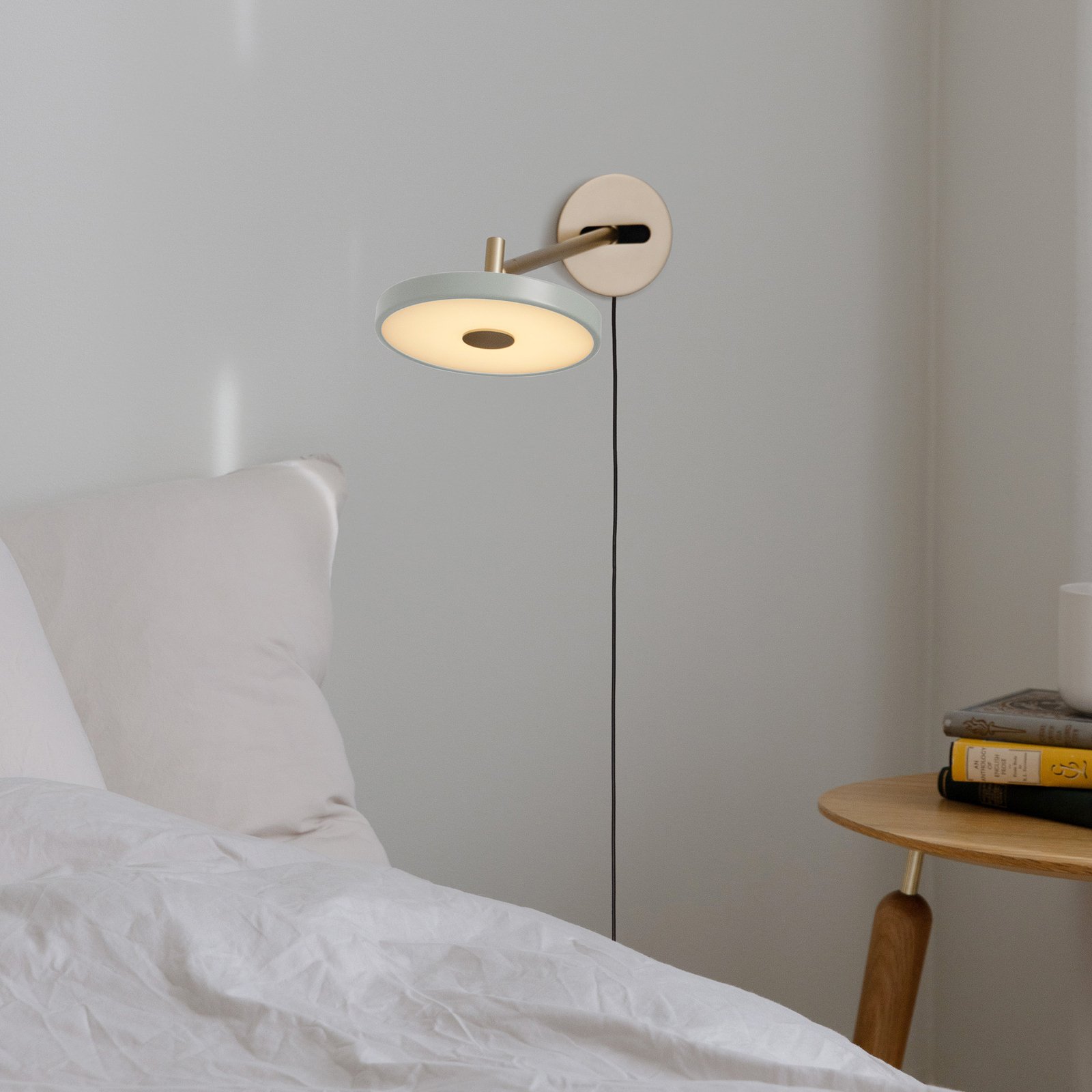 Asteria Wandleuchte Long Nuance Olive - UMAGE