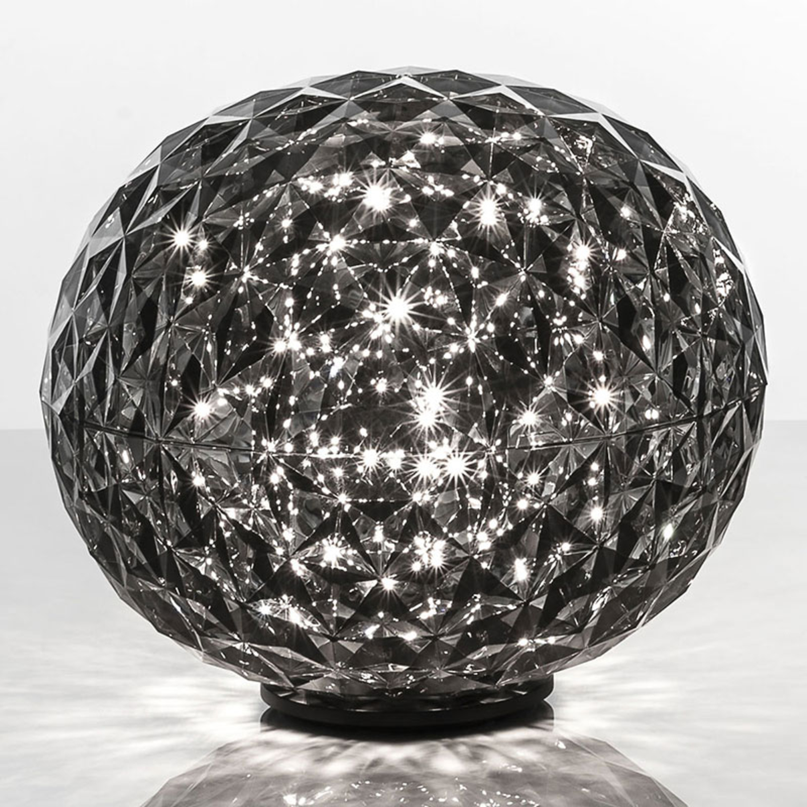 Kartell Planet LED-Tischleuchte Kugel
