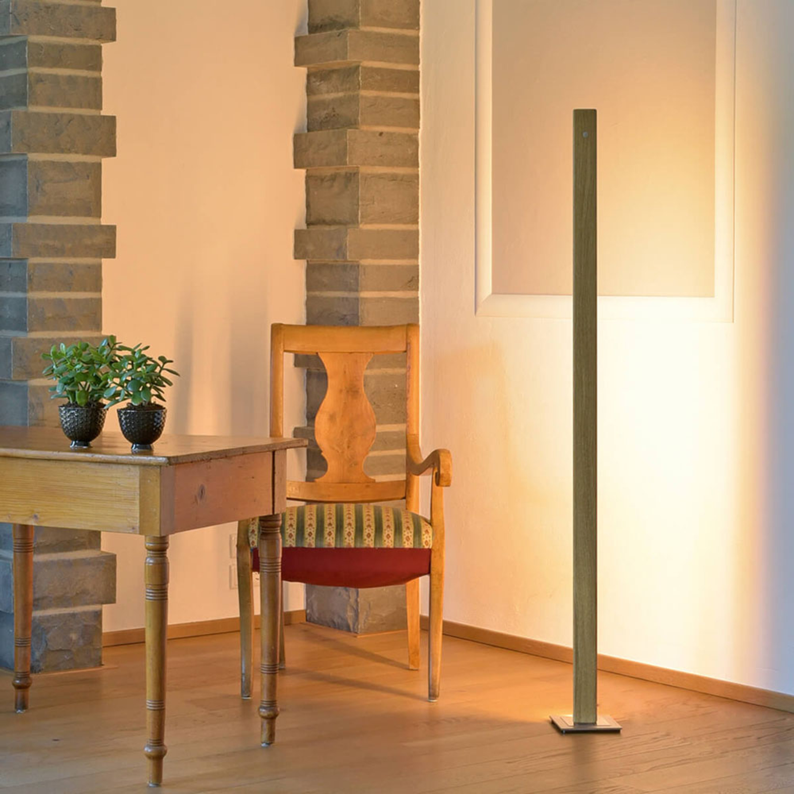 HerzBlut Leonora LED floor lamp 161 cm oiled oak, for Living / Dining Room, solid wood, metal, plastic, 46.1 W, energy efficiency: A+, L: 5.9 cm, W: 5.9 cm, H: 161 cm