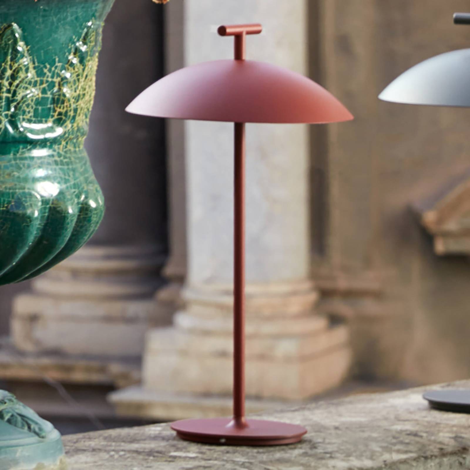 Kartell Mini Geen-A stołowa LED 2 700 K czerwona
