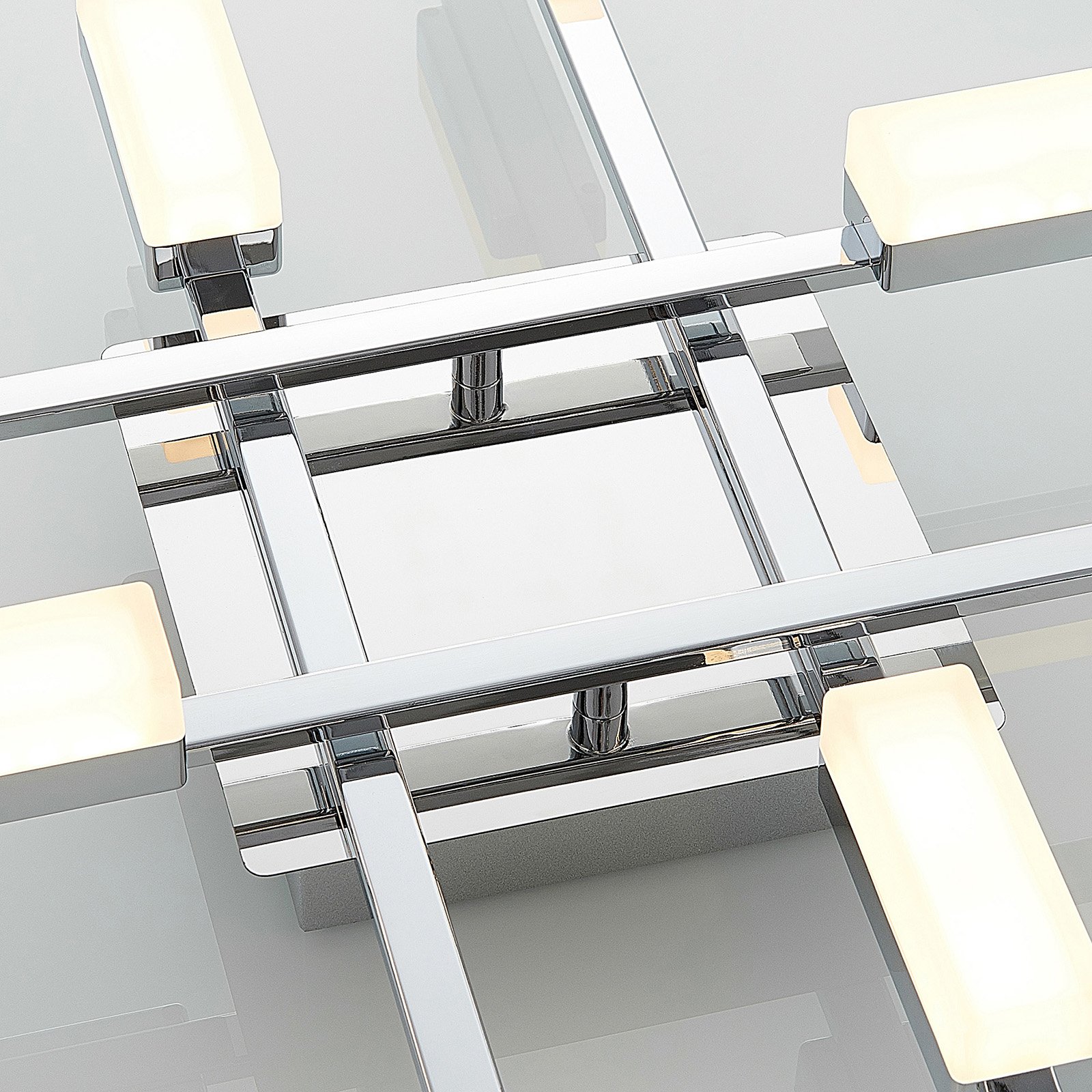Mally 8 LED Plafondlamp Chrome - Lindby