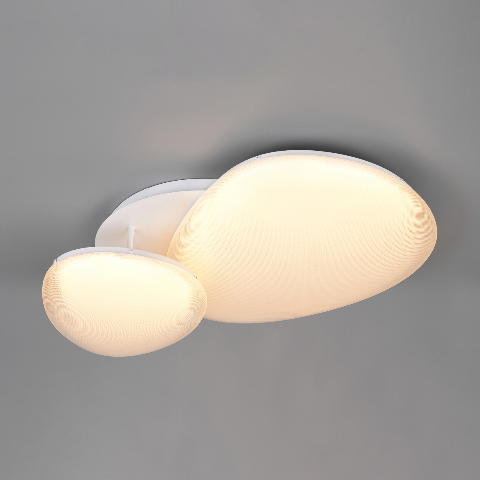 LED plafondlamp Ozera, lengte 67 cm, wit, kunststof, CCT, 2-lamps. LED plafondlamp Ozera, lengte 67 cm, wit, kunststof, CCT, 2-lamps.