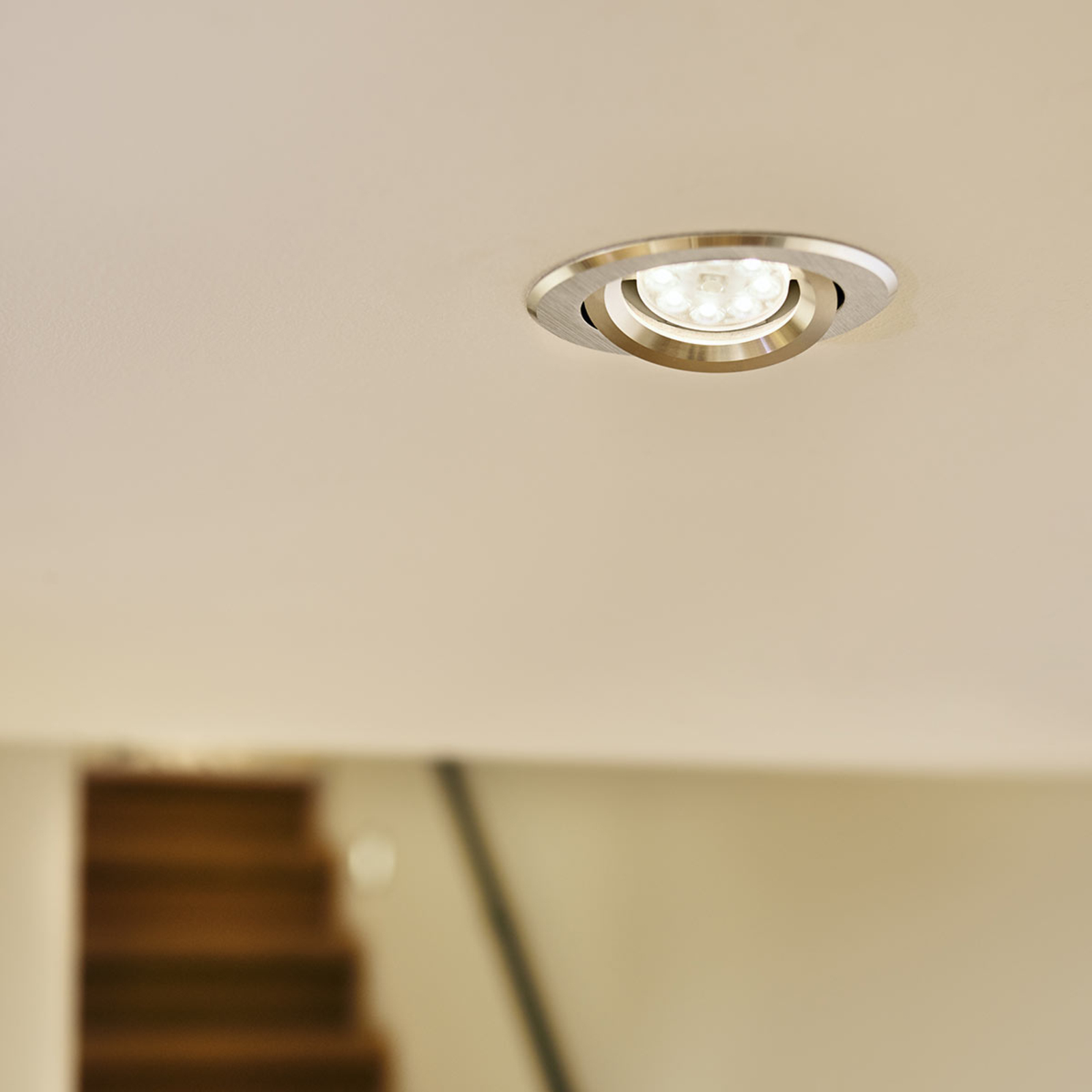 Izzó LED 4,6W (50W/355lm) GU10 - Philips