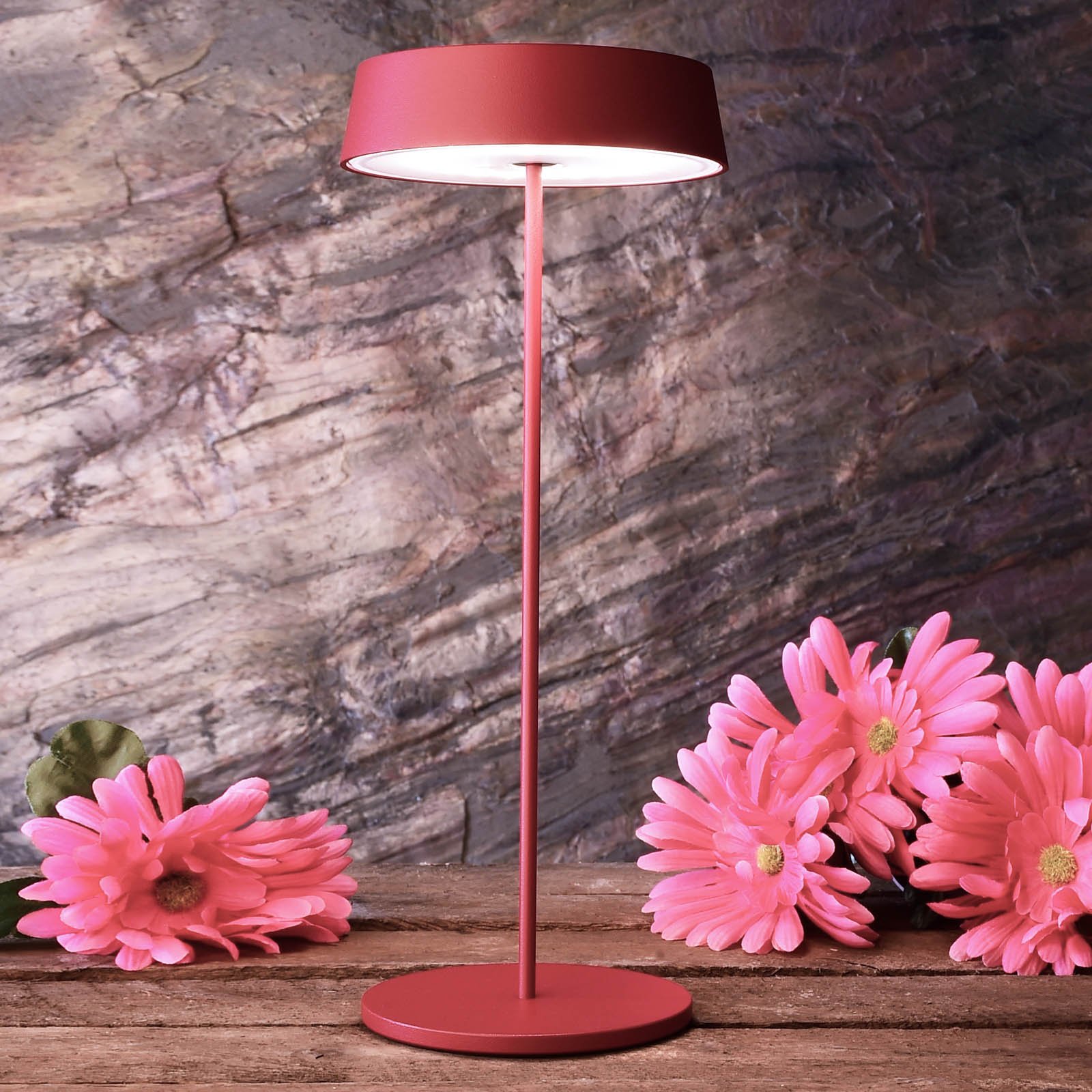 LED-bordslampa Miram med batteri, dimbar, rubinröd