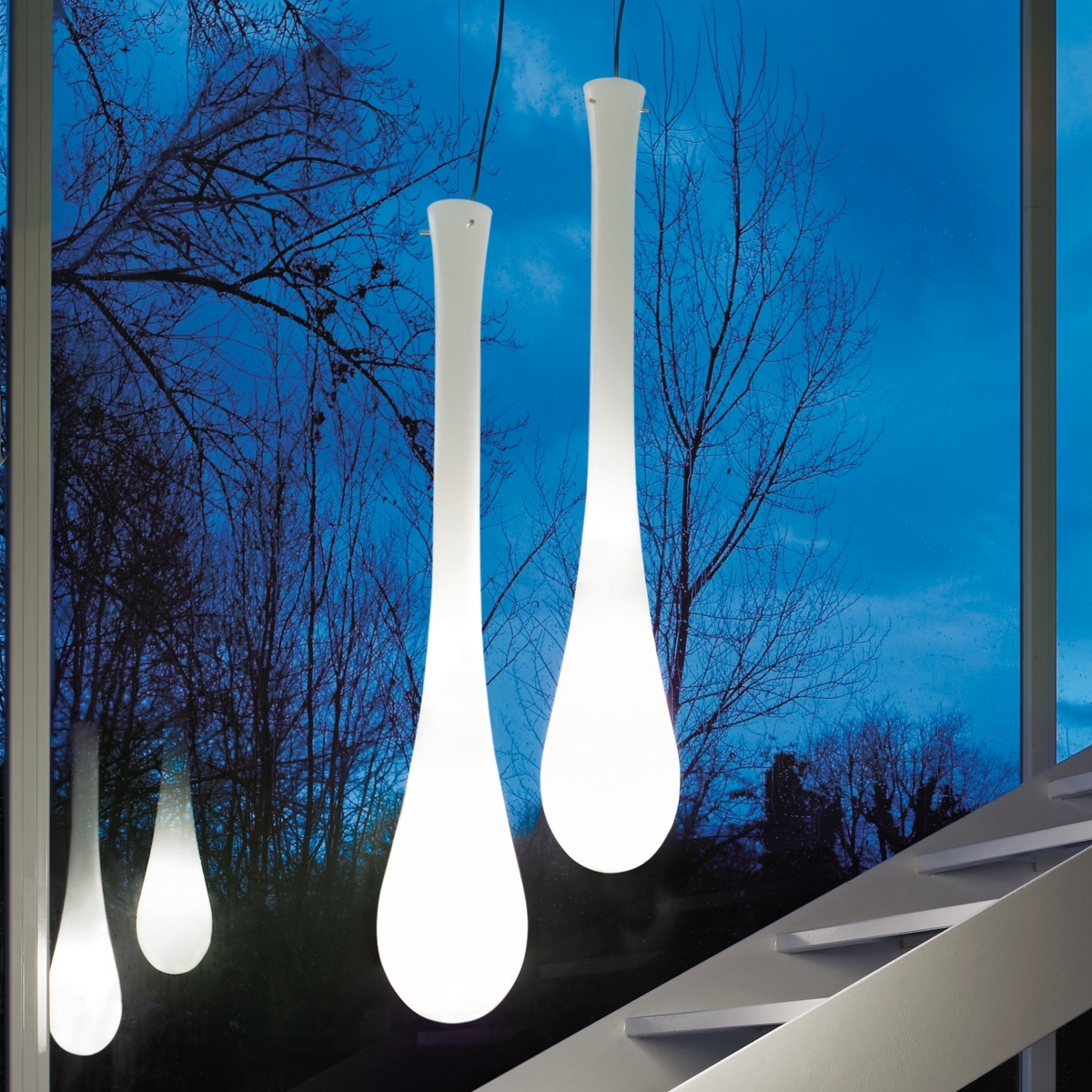 Suspension Lacrima en verre, Ø 25 cm, blanche