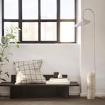 ferm LIVING Arum, piantana, beige, marmo, acciaio, 136 cm