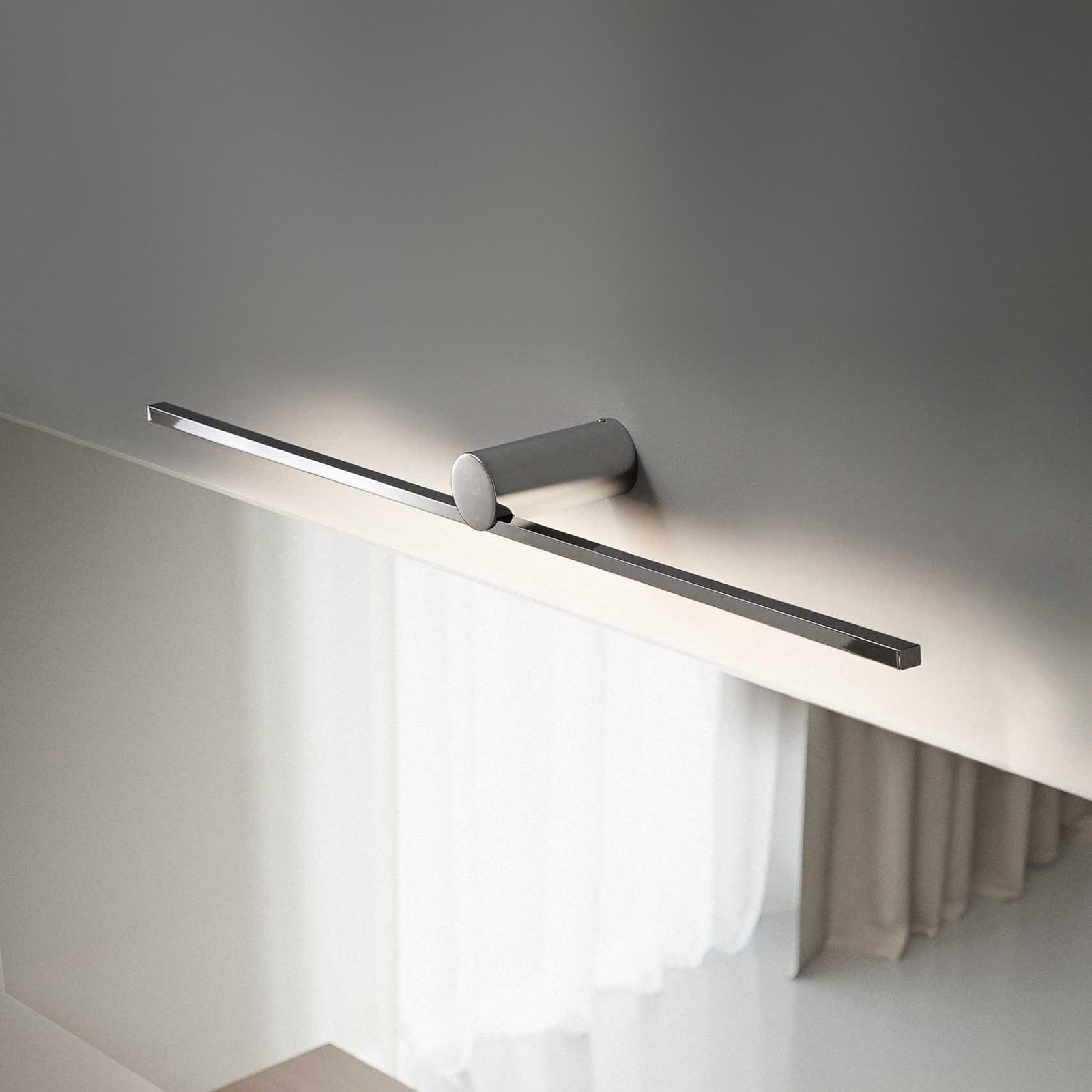 OLEV Slight AP LED wall light, mirror lighting