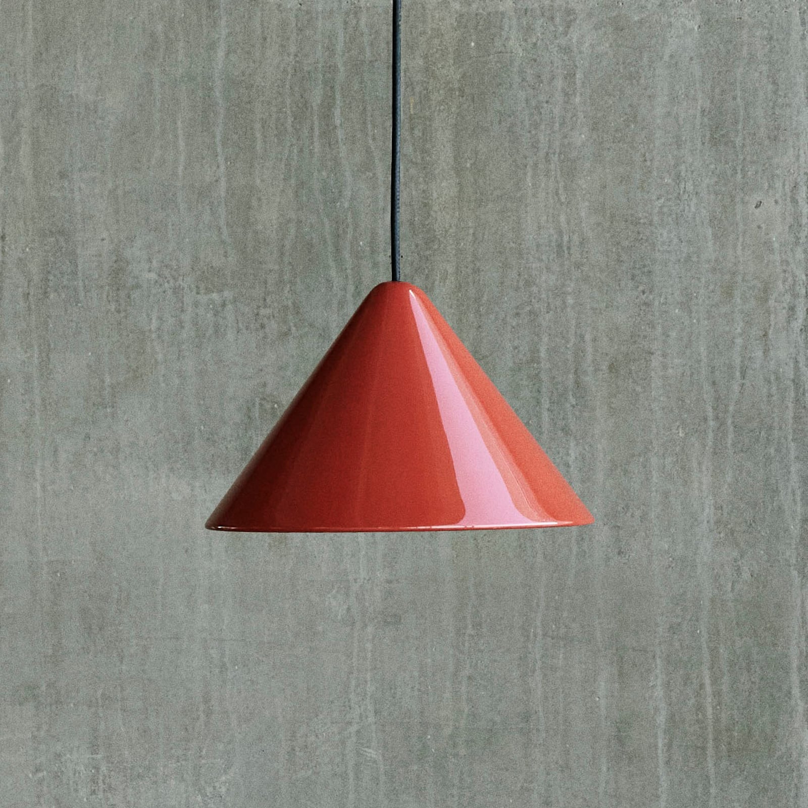 Lampada a sospensione HAY Compass, rossa, Ø 26 cm, GX53