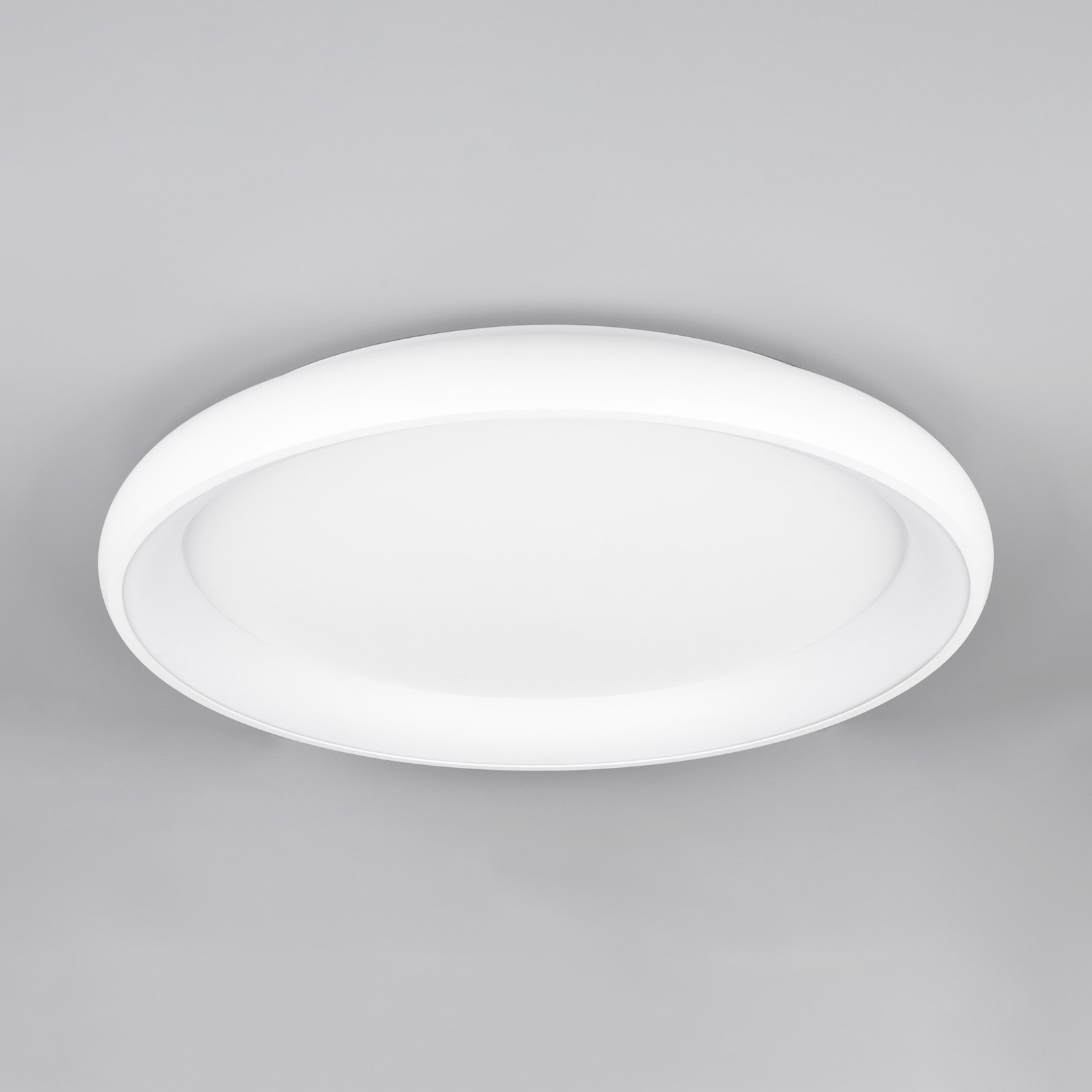 LED ceiling lamp Cardona, Ø 75 cm, matt white, metal, CCT