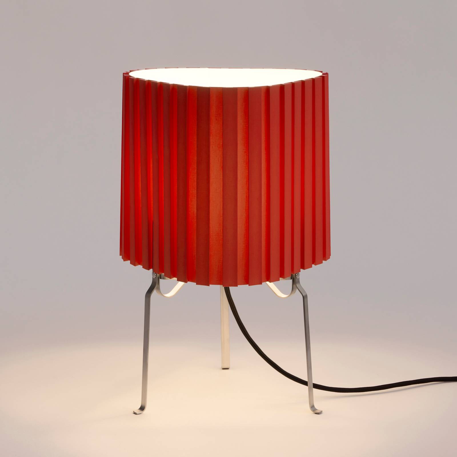 Lampa stołowa HAY Canelé, czerwona, wysokość 37 cm, E14, materiał