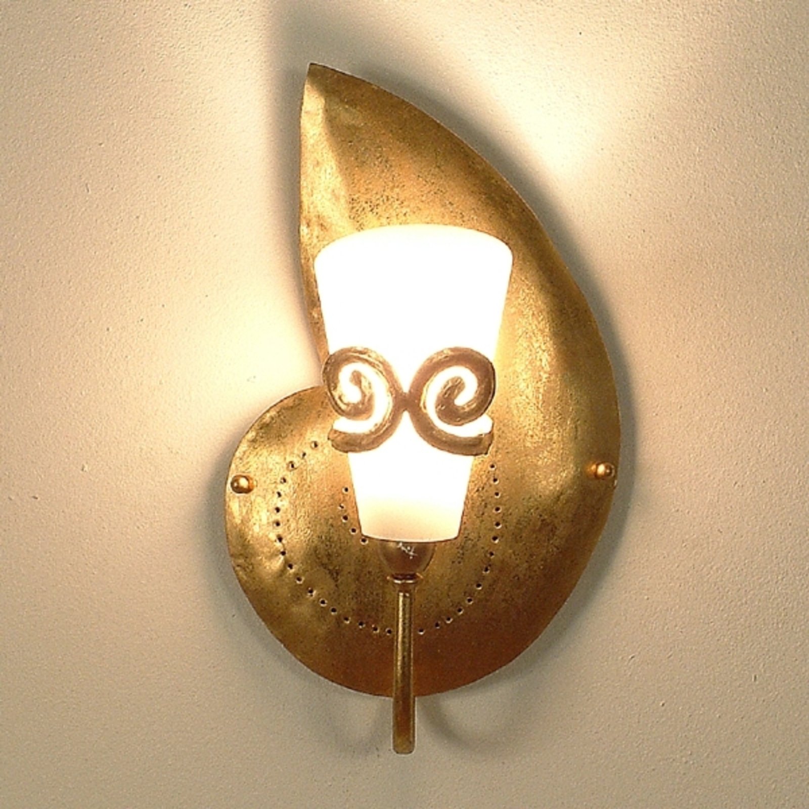 Mooie wandlamp RIFUGIO SCHNECKE goud rechts