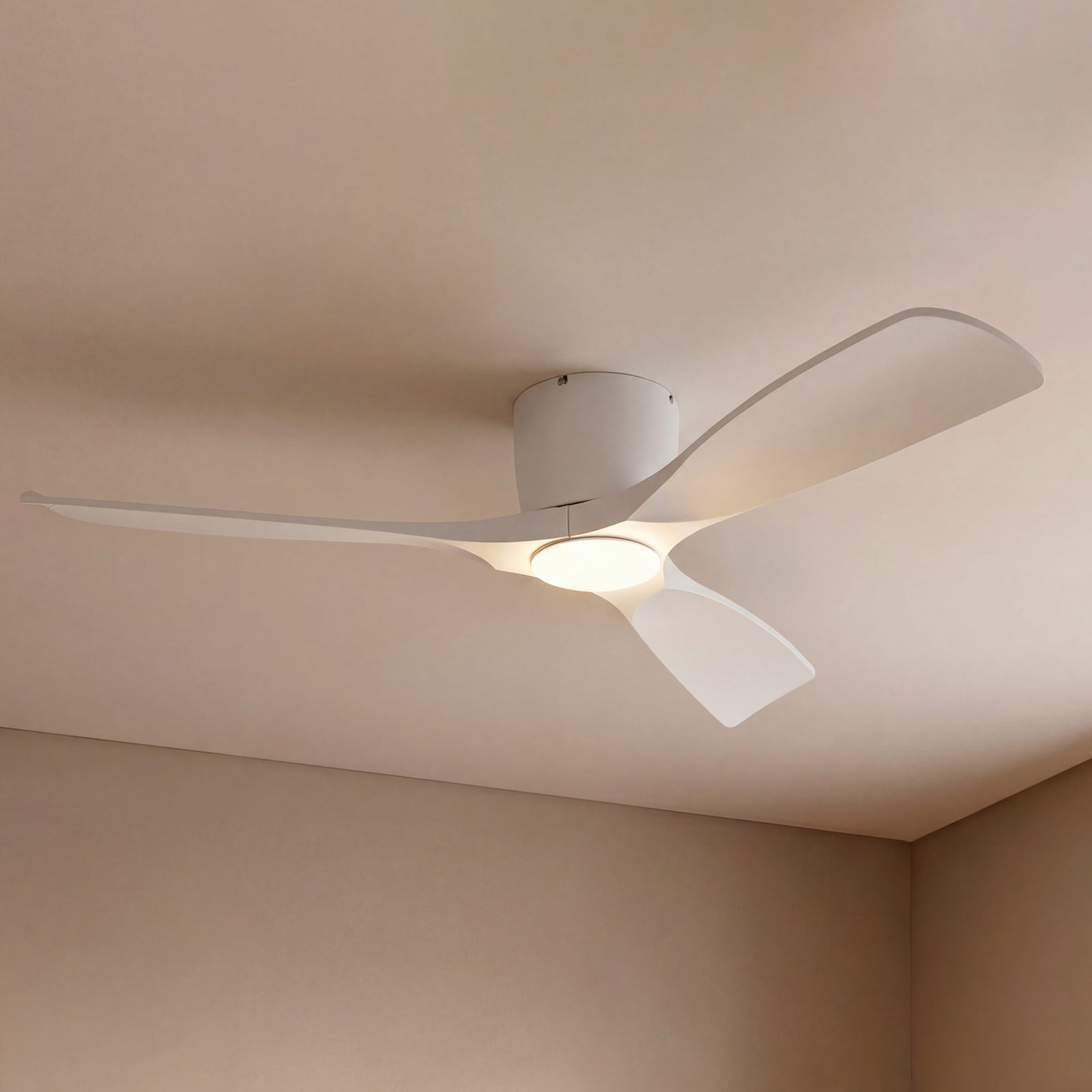 Lucande Smart LED lubų ventiliatorius Moneno, baltas, DC, Tuya