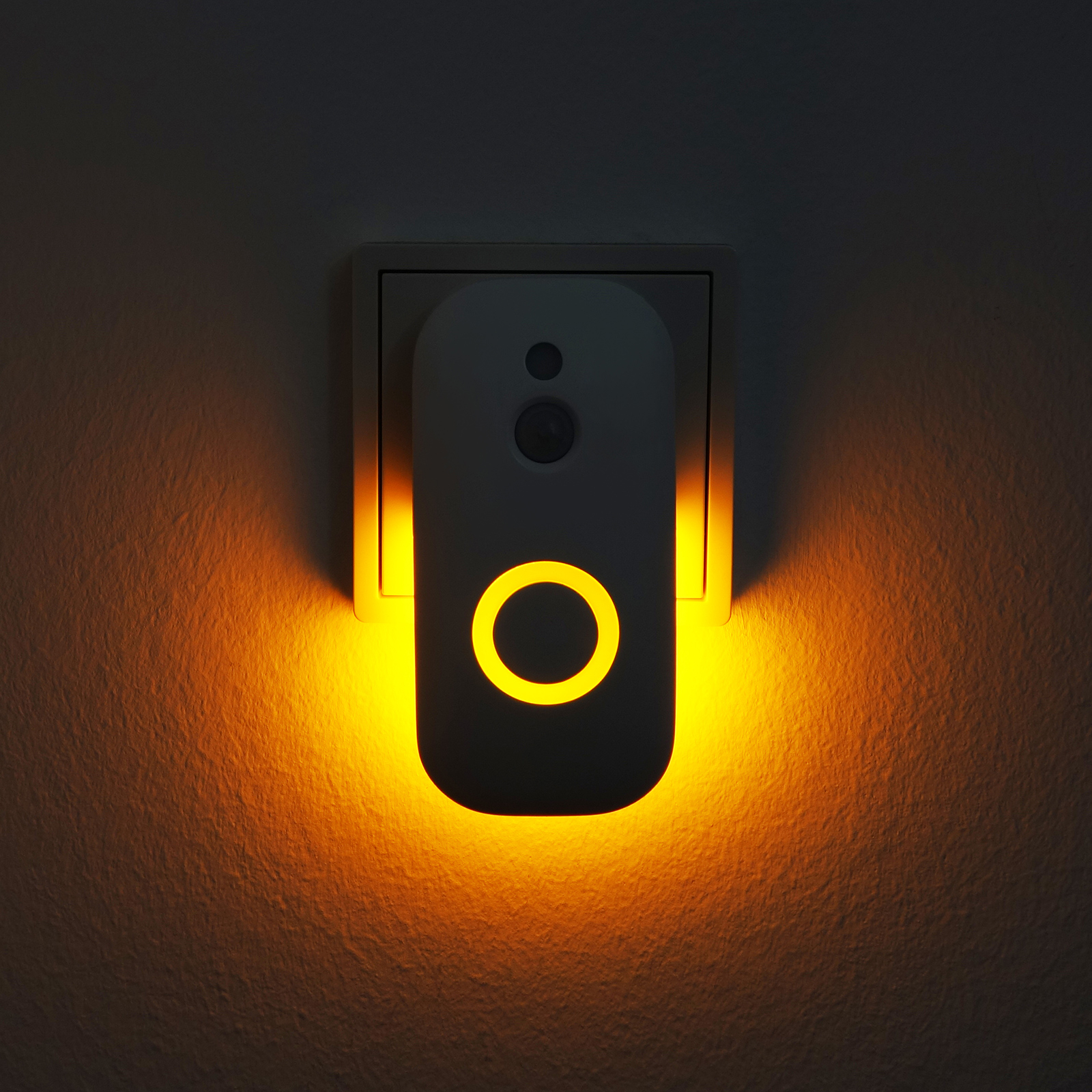 Spaans George Stevenson Kloppen Dora - LED nachtlampje voor stopcontact m sensor | Lampen24.be