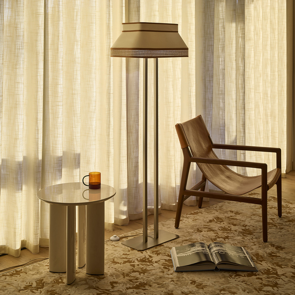 Market SET Square golvlampa, beige från Market SET
