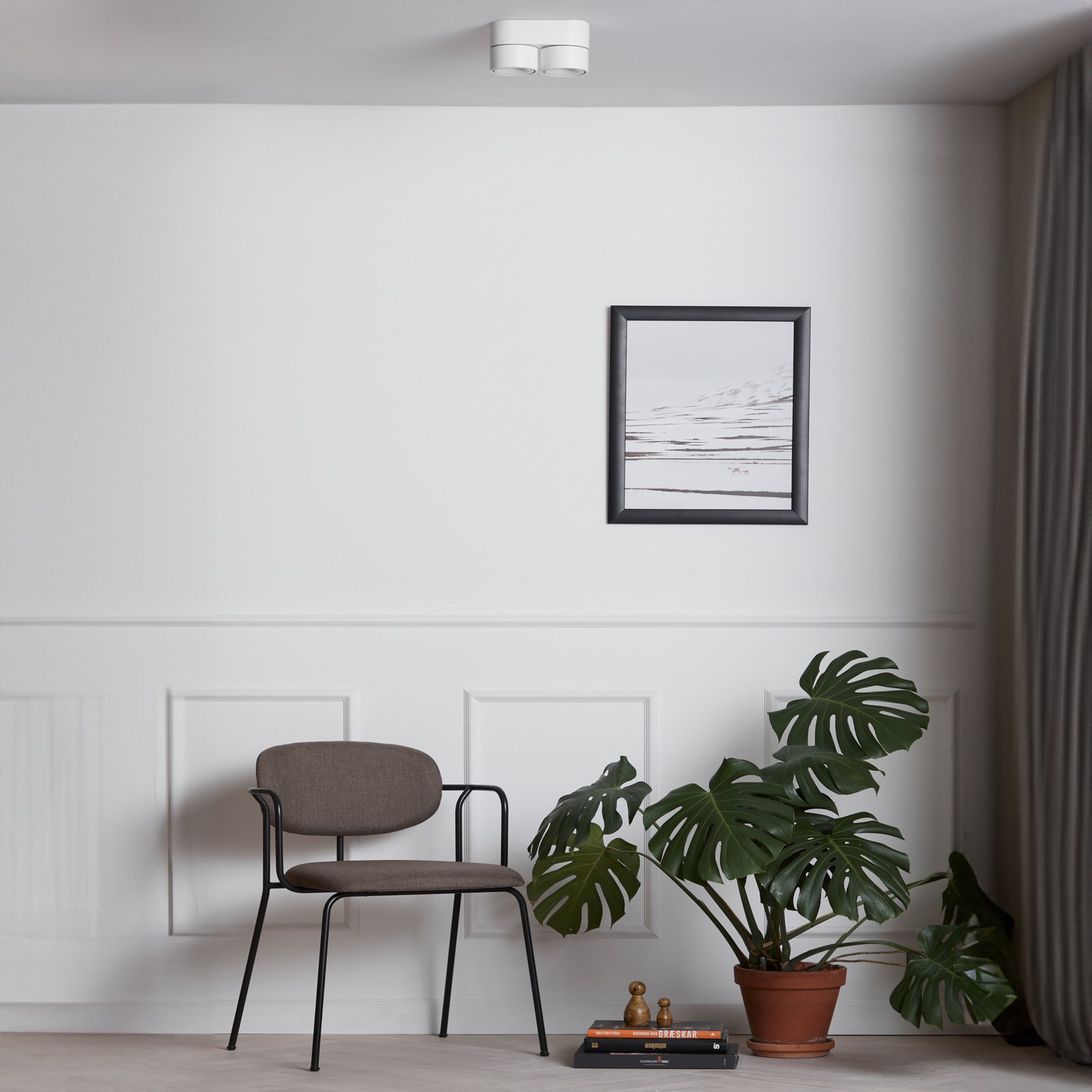 Aim Double Spot White - Loom Design