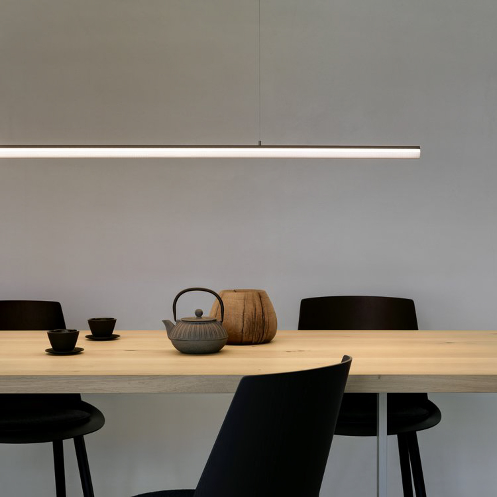 Ribag Aroa LED-Pendelleuchte, dimmbar DALI, 2.700K
