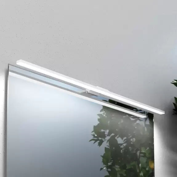 Lampenwelt LED-Spiegelleuchte Triga, IP44, weiß, 80cm, 4.000K