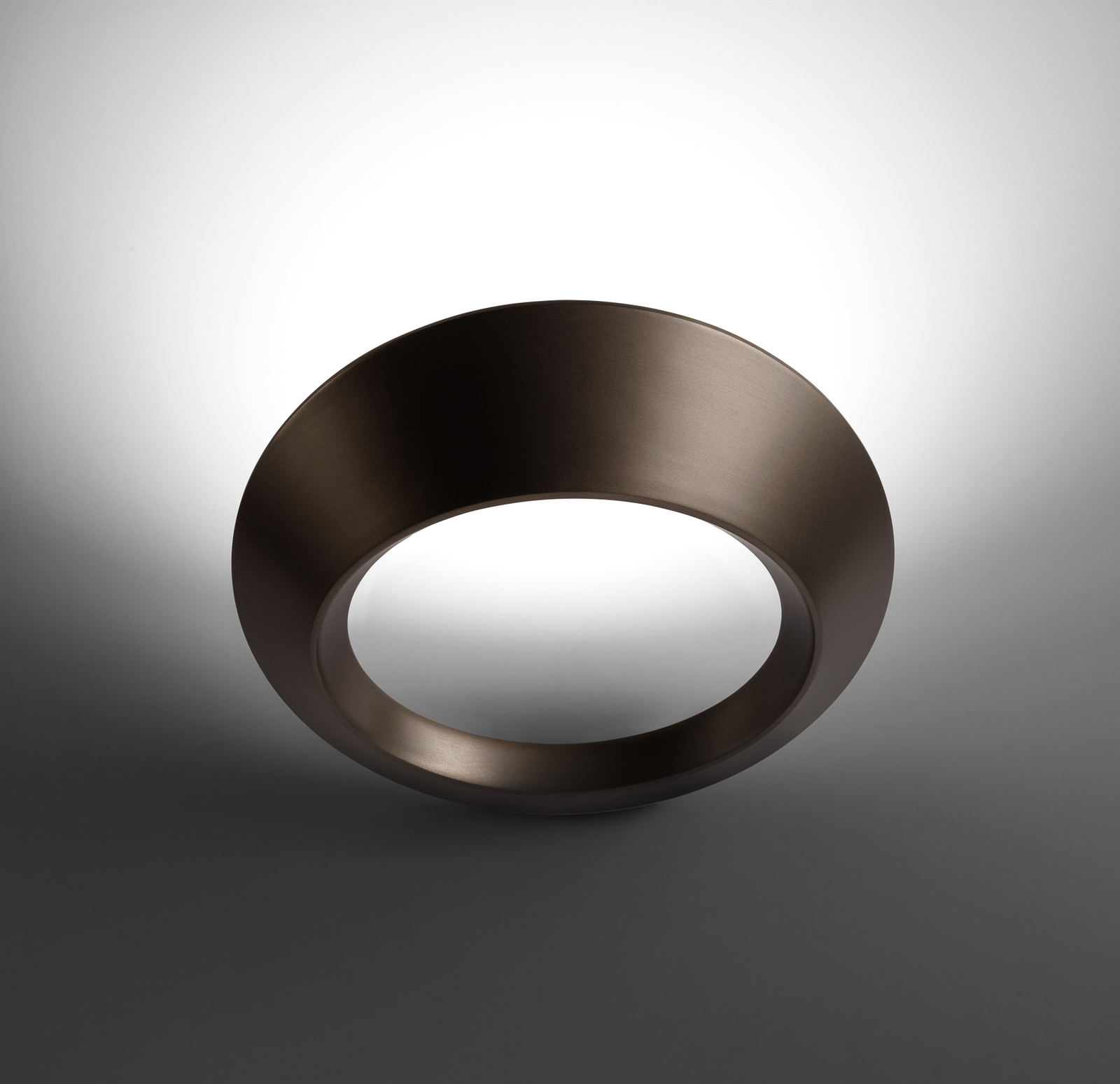 Applique a LED Olo, color bronzo, metallo, larghezza 25,5 cm