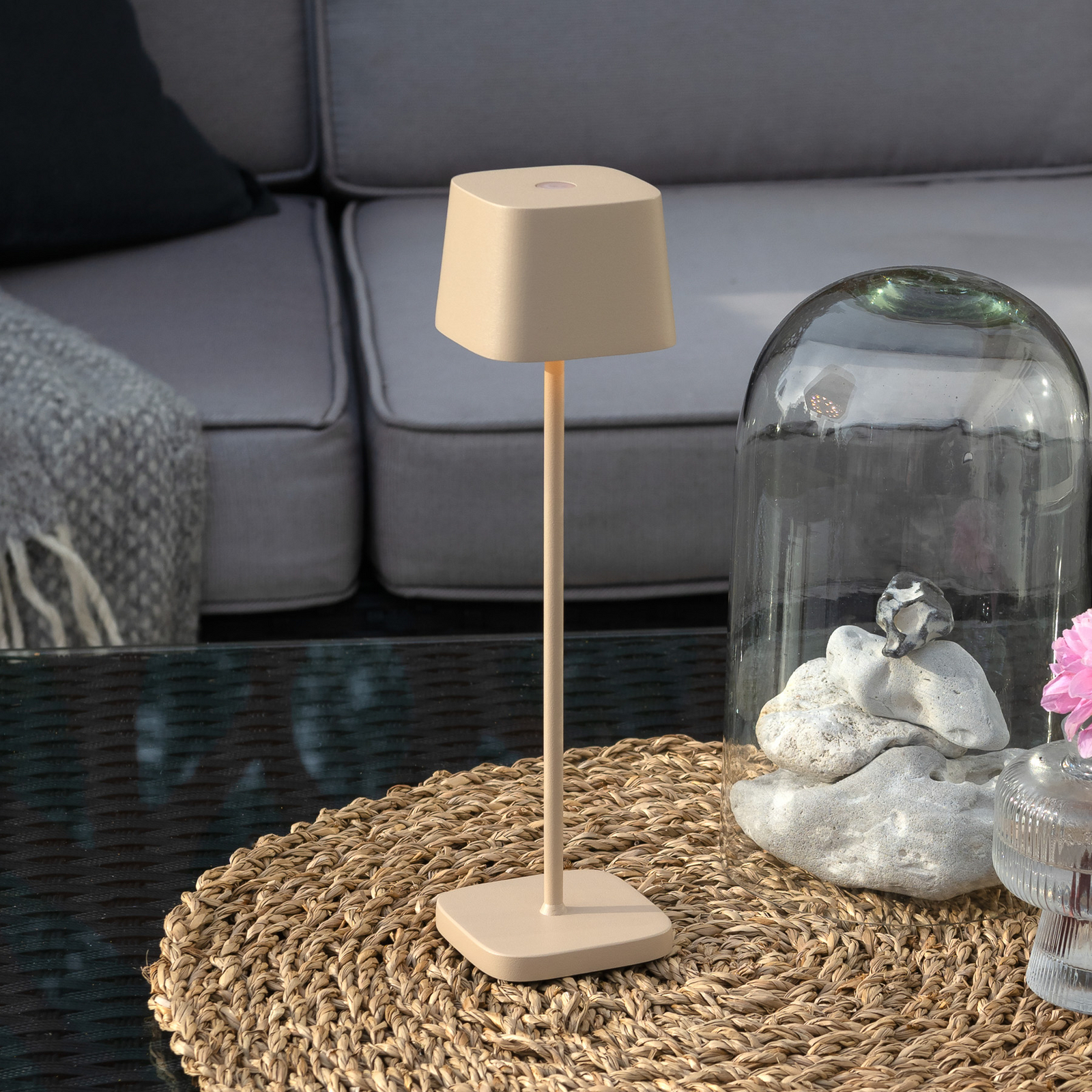 LED tafellamp op accu Capri, hoogte 25 cm, zandkleurig, IP54