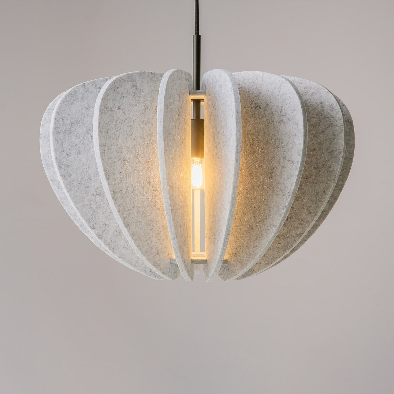 Maytoni lampă suspendată Cambio alb Ø 475 cm pâslă E27 - Camera de zi / sufragerie - modern - alb negru - Țesătură / Textil