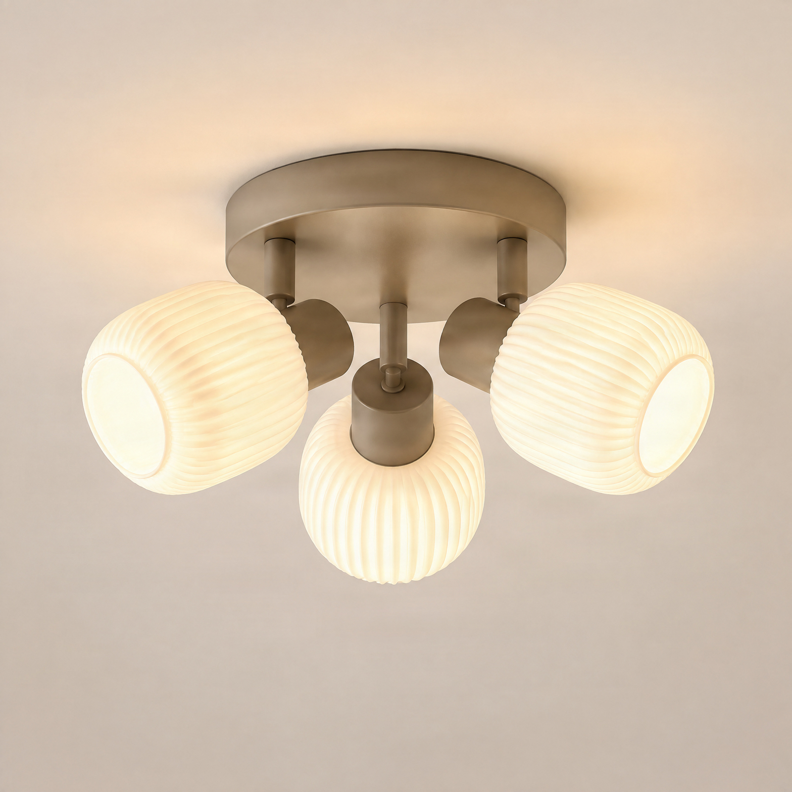 Downlight Nola Evey, Ø 37 cm, 3 luces, blanco/beige, cristal