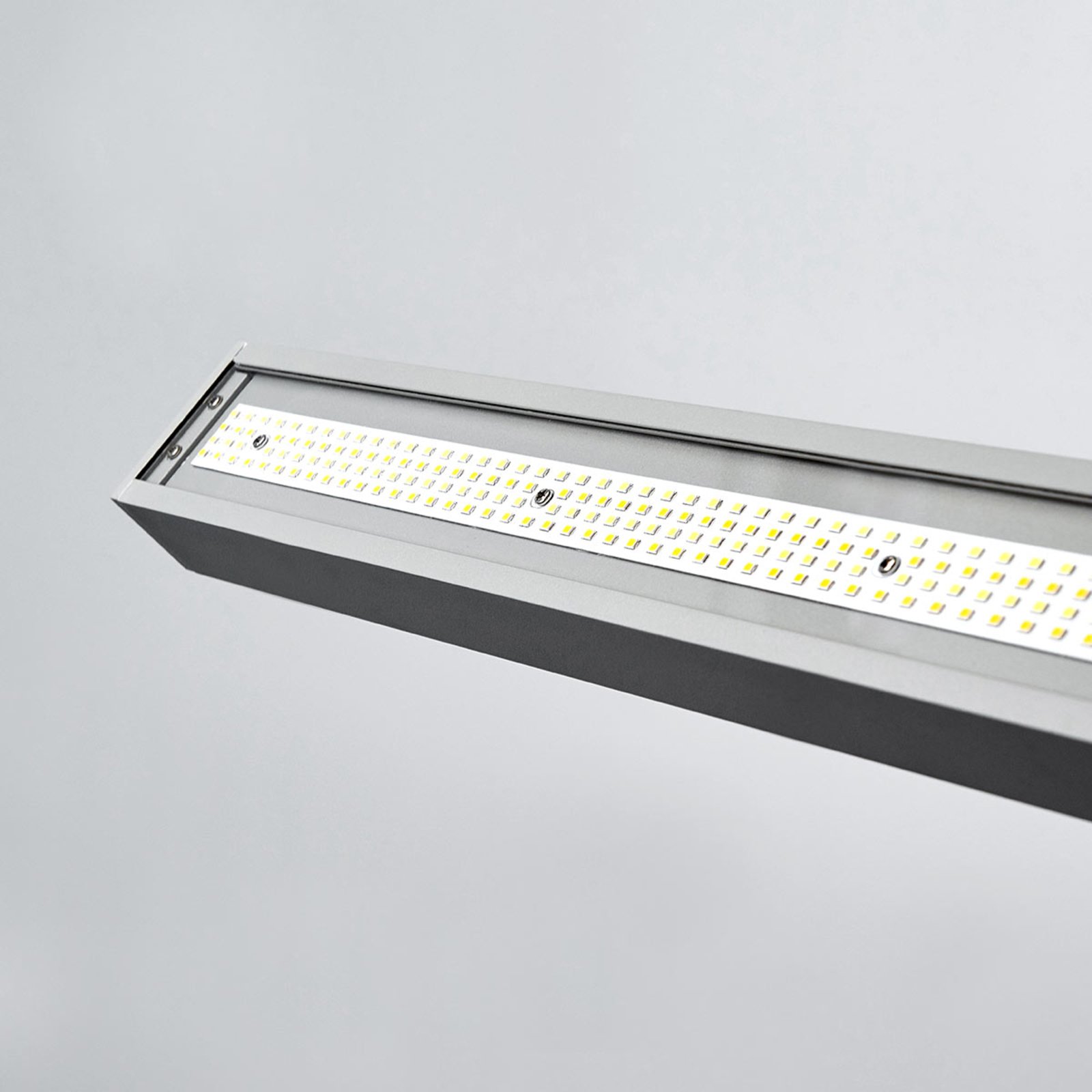 Büro-LED-Stehleuchte Jolinda, silber, CCT, Sensor, Dimmer