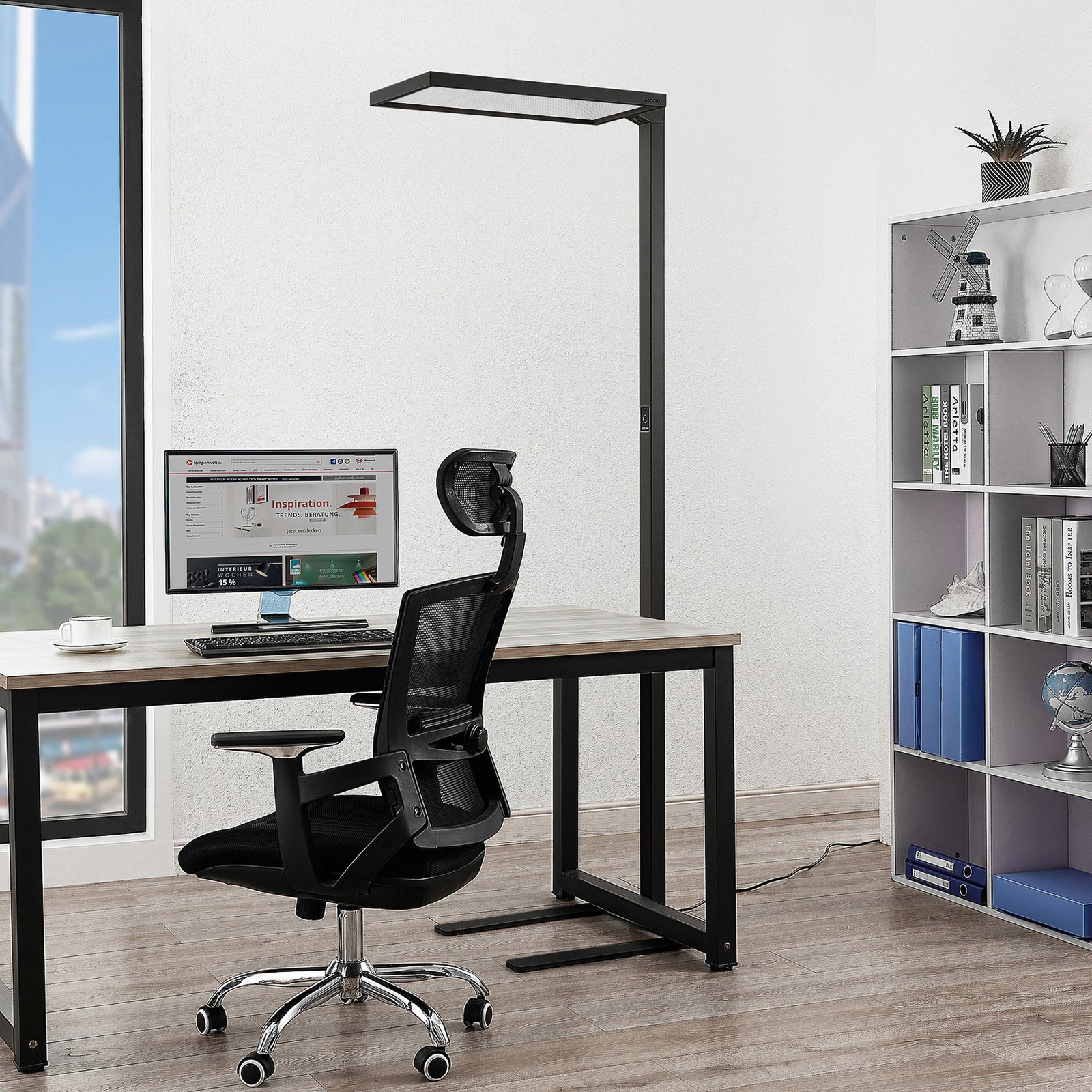 Arcchio Nelus LED kantoor vloerlamp, sensor zwart