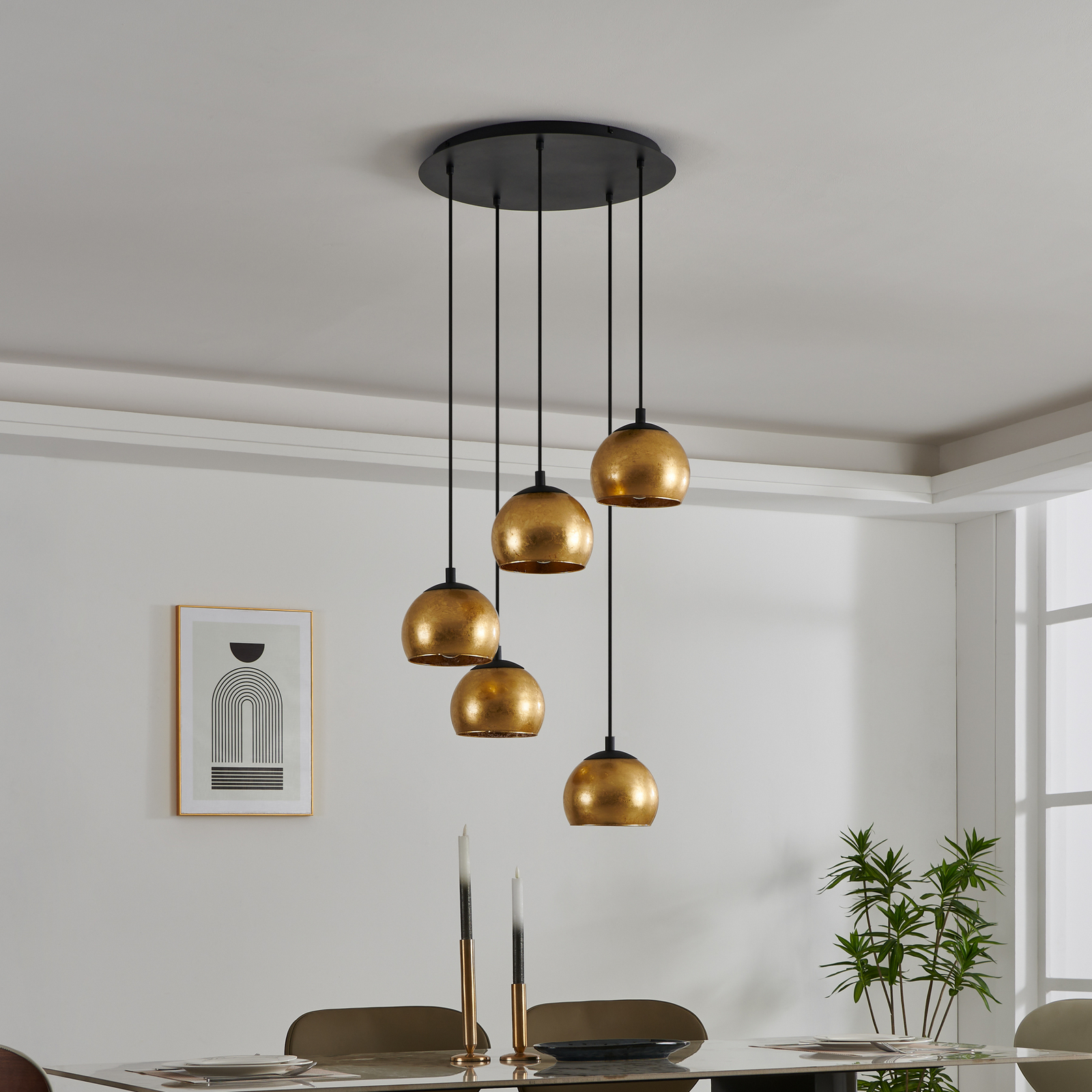 "Albaraccin" pakabinamas šviestuvas su penkiais aukso spalvos atspalviais