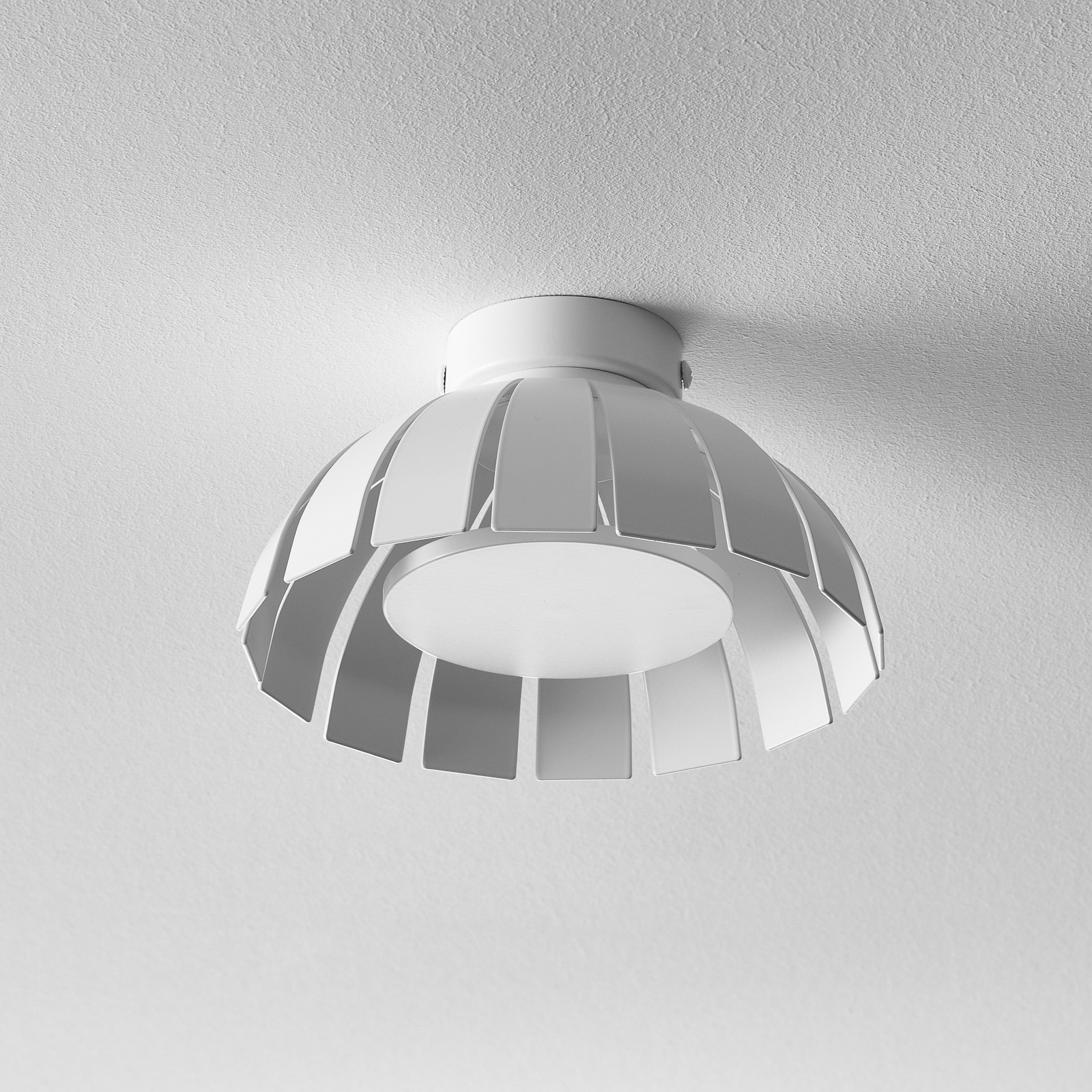 Plafoniera LED di design Loto, bianca, 20 cm