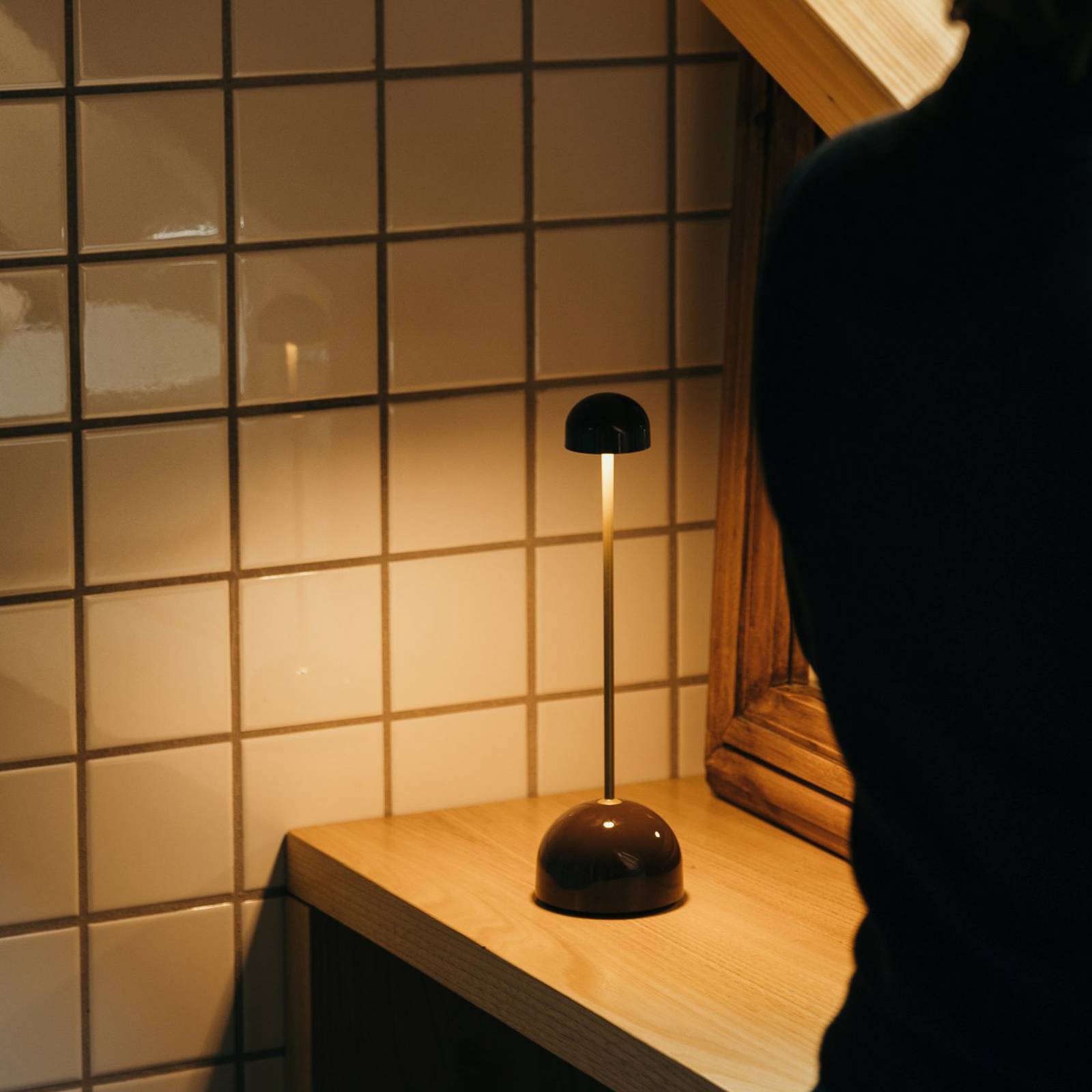MARSET LED-Akku-Tischlampe Sips, braun/gold, 31 cm, Stahl günstig online kaufen