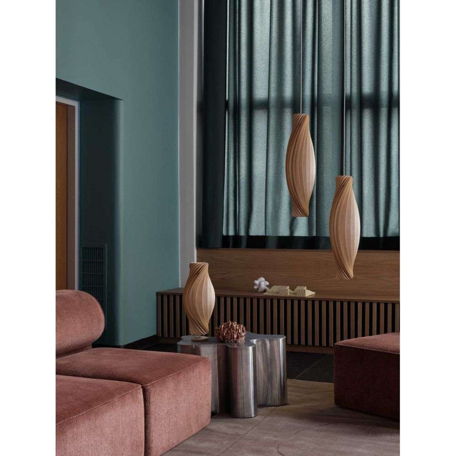 Tom Rossau bordlampe nr. 111, 47 cm høy, bjørketre, E14