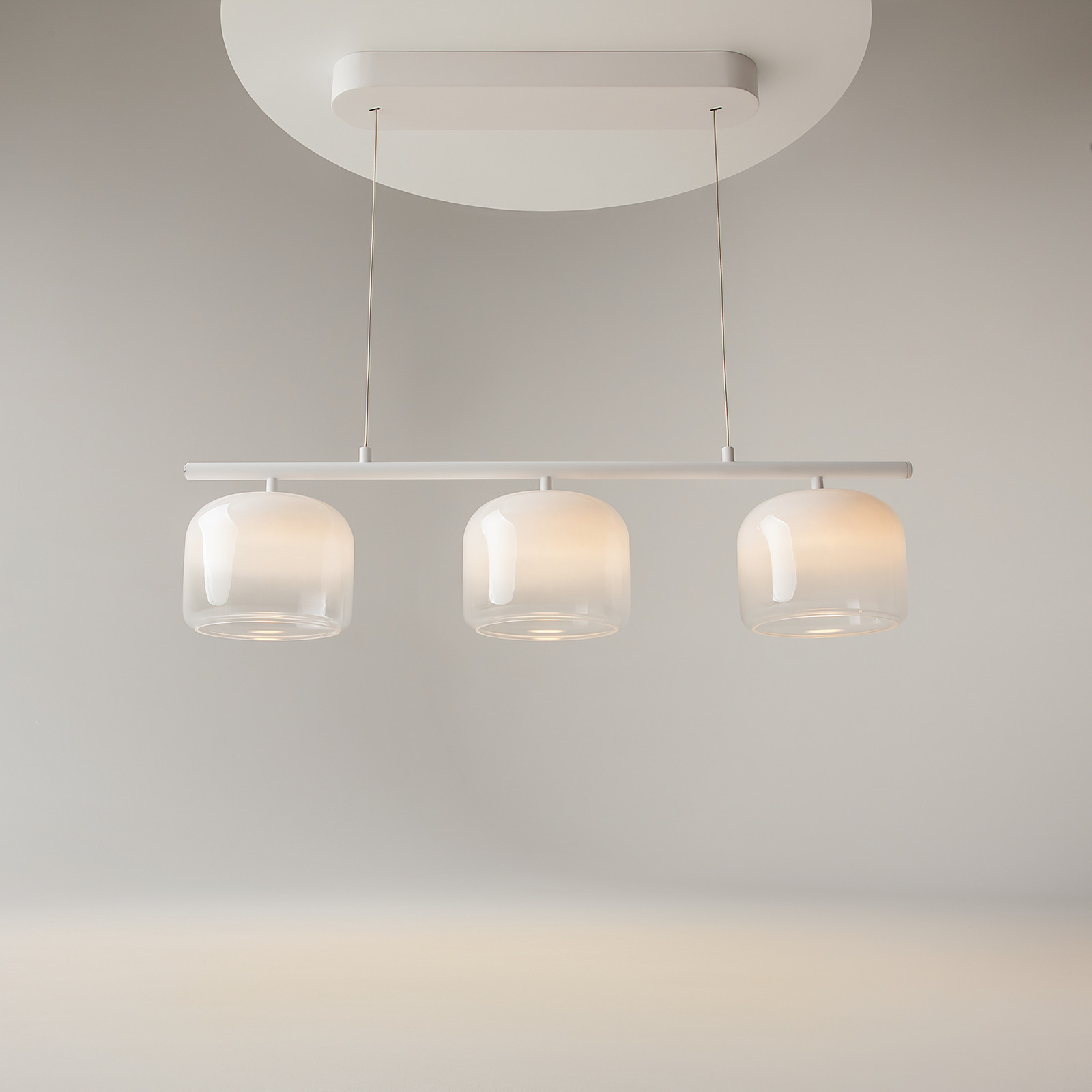 Lampă suspendată LED Maytoni Spirito 3 becuri albă sticlă dimabil - Camera de zi / sufragerie - Modern - Metal