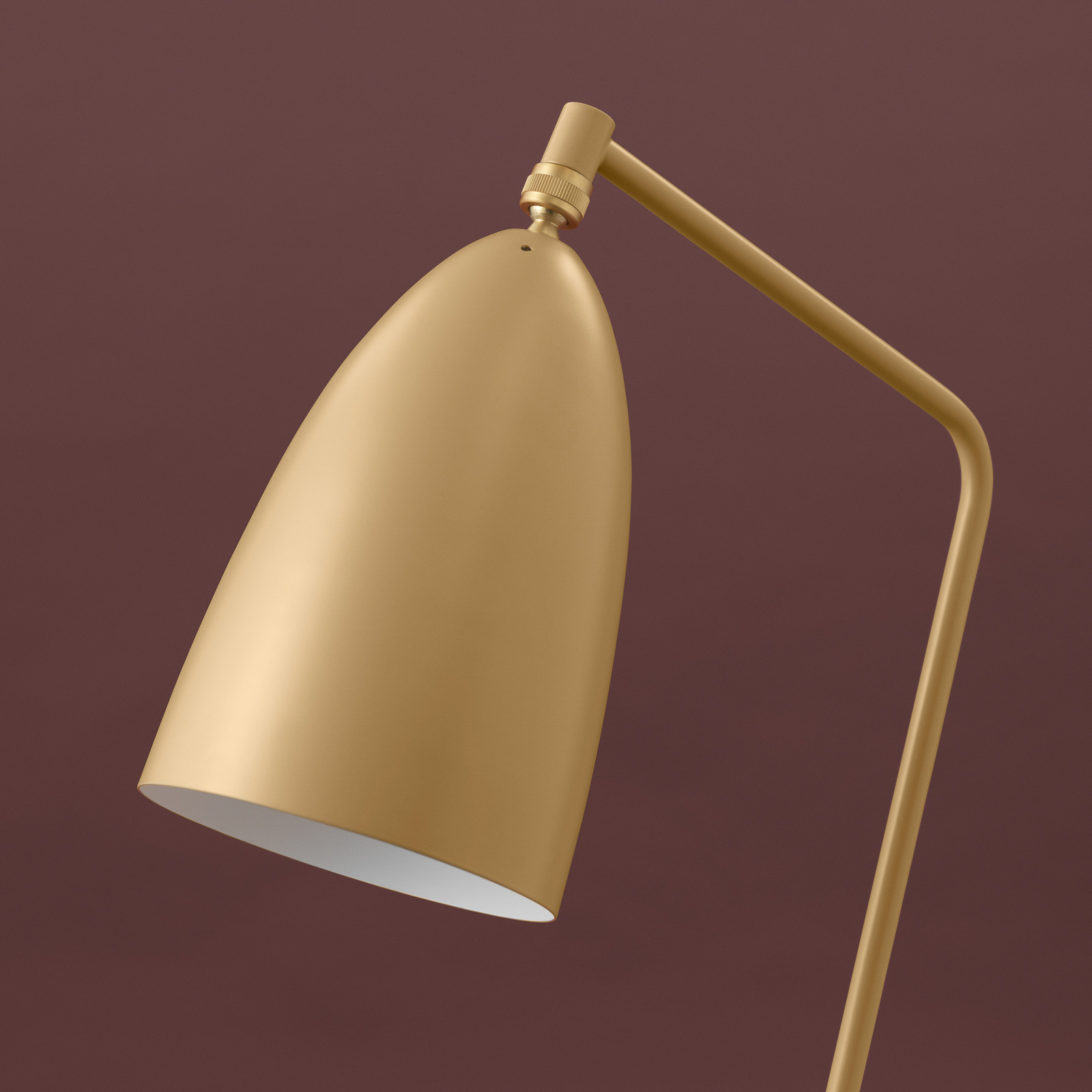 Gräshoppa Stojací Lampa Olive Brown - GUBI