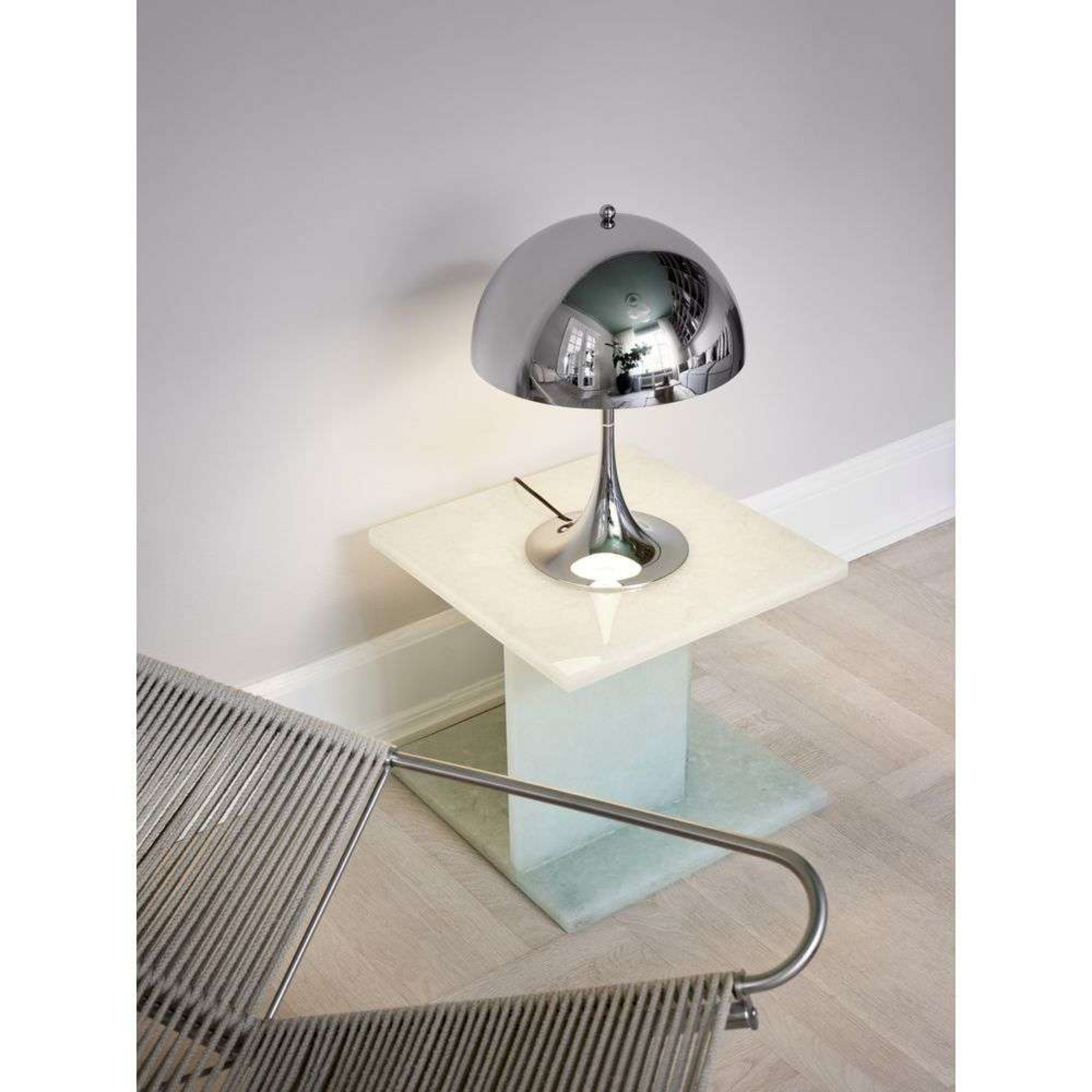 Panthella 320 Lampă de Masă High Gloss Chrome - Louis Poulsen