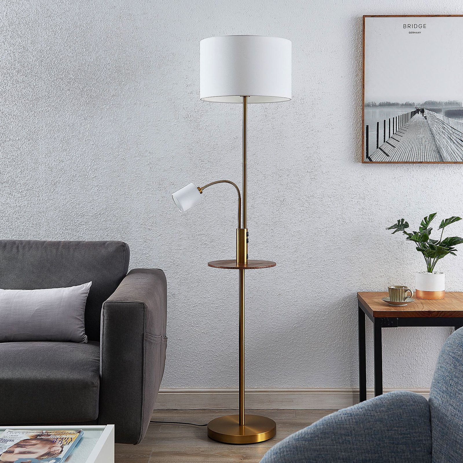 Aovan Gulvlampe w/USB Bronze - Lindby