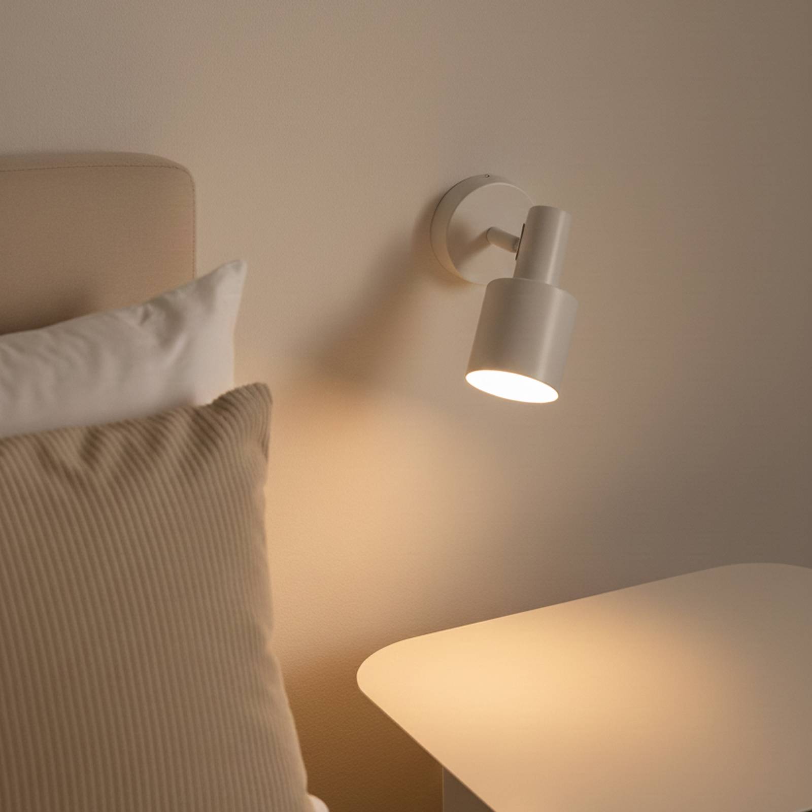 Lindby Wandstrahler Ovelia, beige, Metall, E27 günstig online kaufen