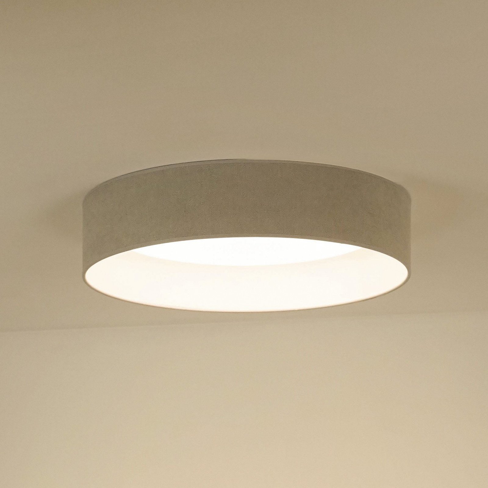 Duolla Plafonieră LED Plafond Soro gri deschis Ø 45 cm 3-step-dimabil - Camera de zi / sufragerie - Țesătură / Textil