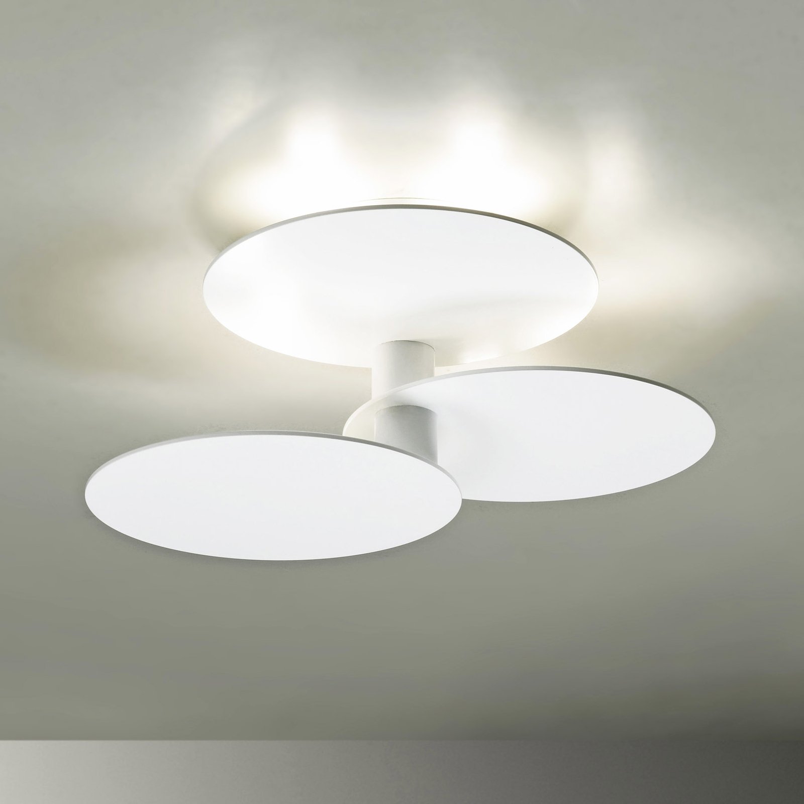 Casablanca Trevo LED ceiling light, aluminium