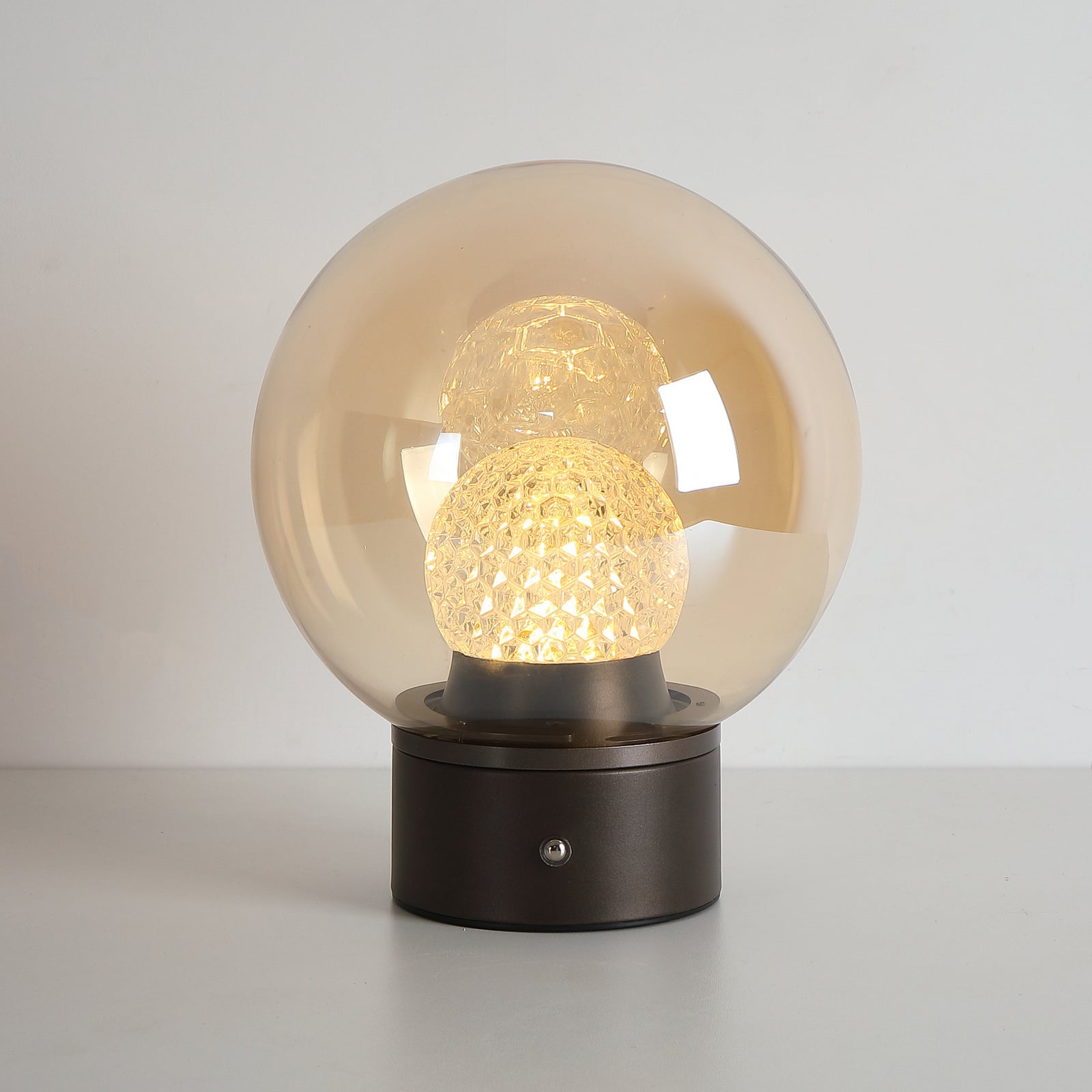LED-Akku-Tischleuchte Solis, bronze, Glas, 2.700 K LED-Akku-Tischleuchte Solis, bronze, Glas, 2.700 K