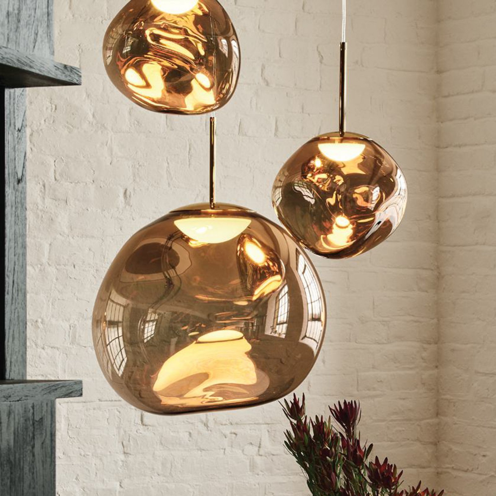 Tom Dixon LED hanging light Melt, Ø 50 cm, amber gold