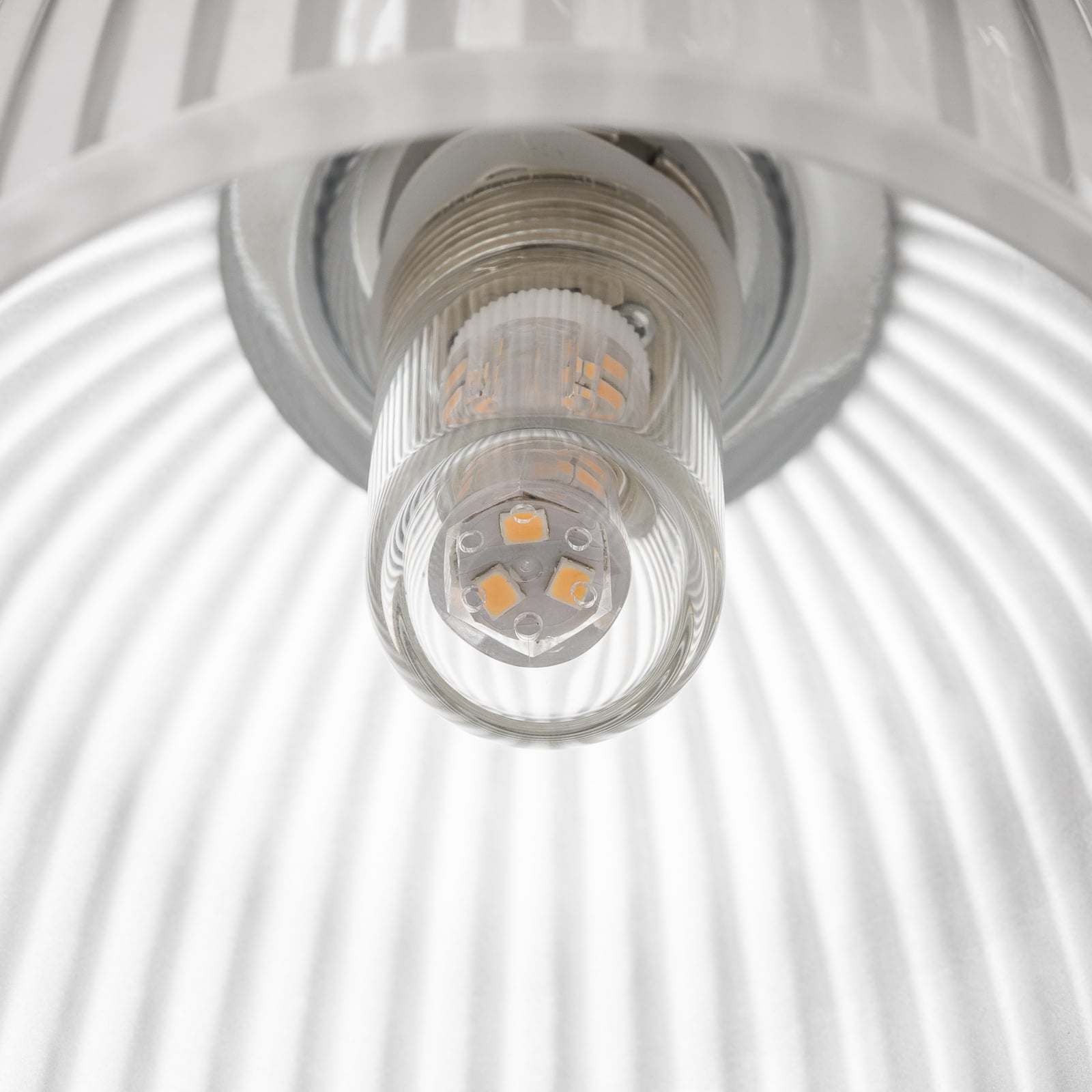 Applique murale LED Cora pour salle de bain, à 1 lampe, verre, IP44 - Elstead