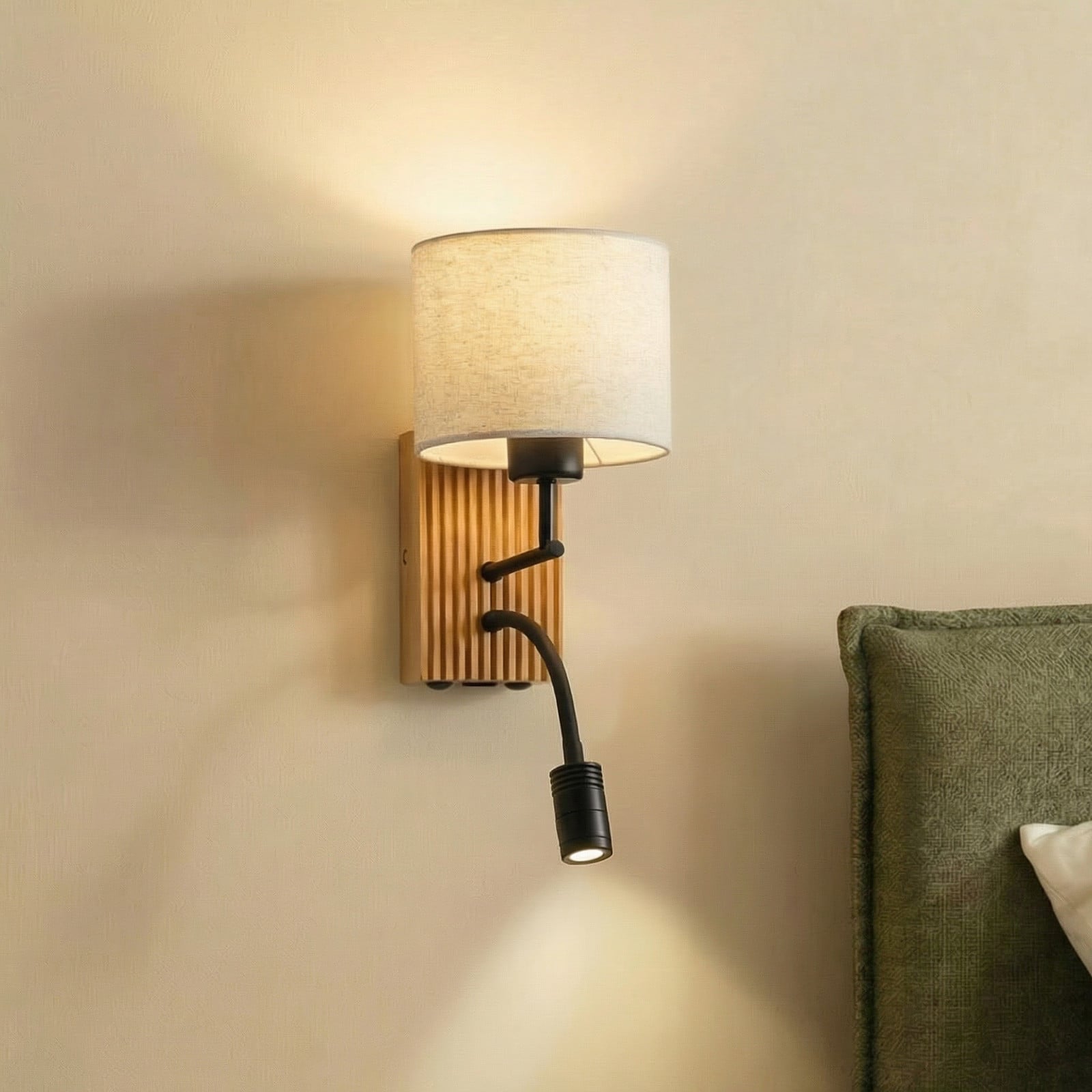 Aplică de perete Lucande Lieske 39 cm bej textil lumină de citit - Camera de zi / sufragerie - Modern - bej negru lemn deschis la culoare - Țesătură / Textil