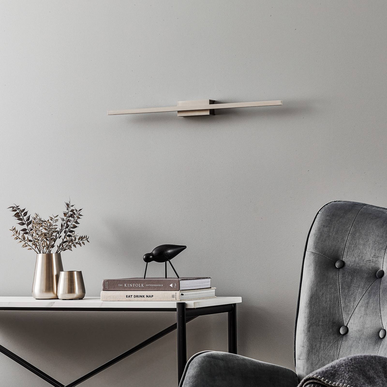 E-shop Nástenné svietidlo Quitani LED Tolu, nikel, 65 cm