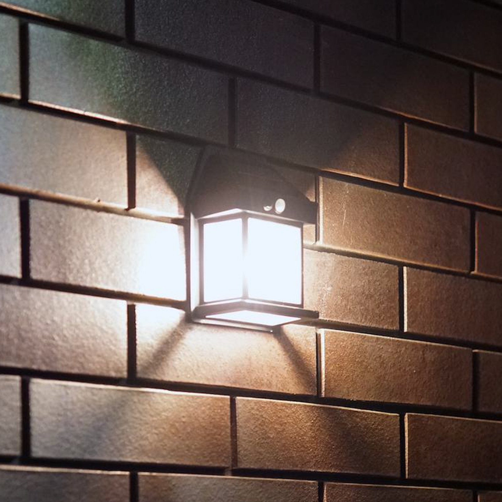 LED-Solar-Außenwandleuchte Filo, Kunststoff, schwarz, IP44
