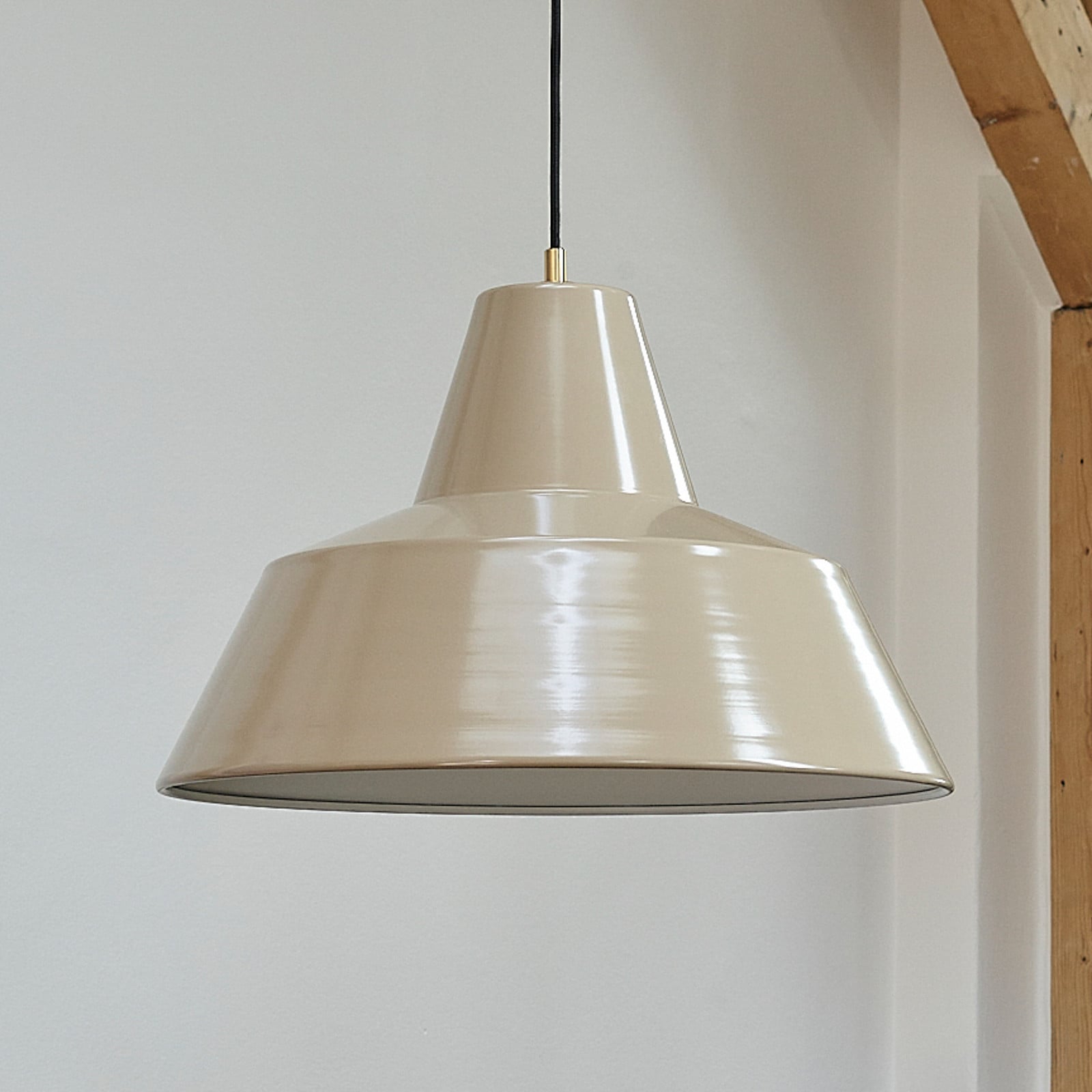Suspension Workshop W4, beige, aluminium, E27 - Made By Hand