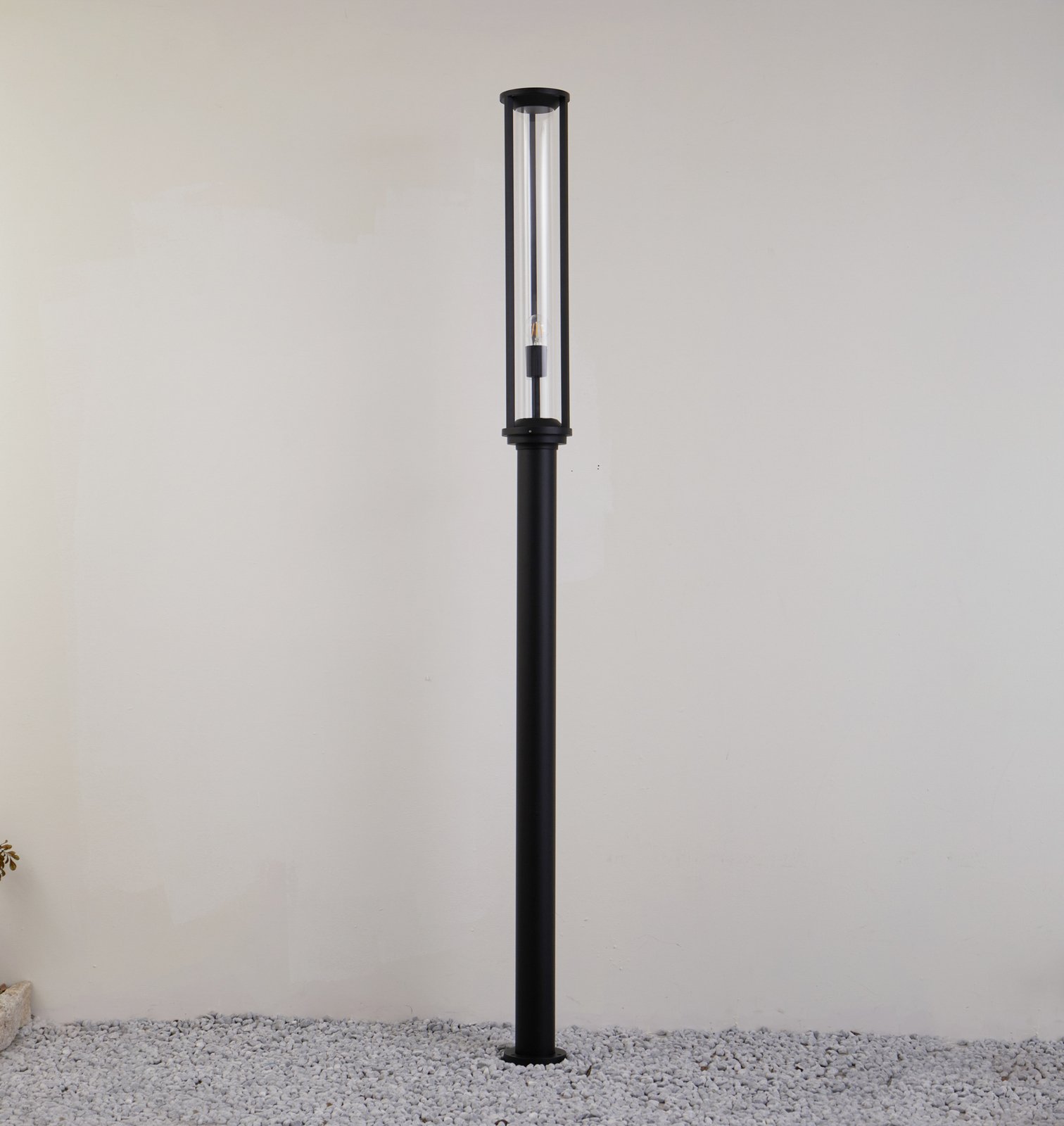 Lucande āra apgaismojums Alivaro, melns, 220 cm, E27, IP65
