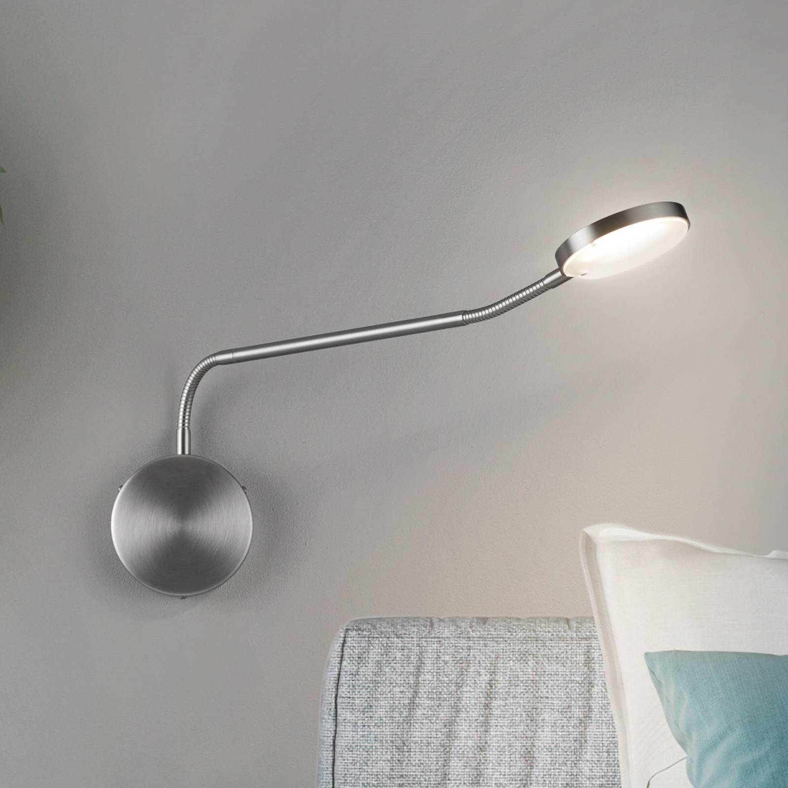 Kinkiet LED Thea-W, sterowanie gestami, nikiel, wysięg 60 cm